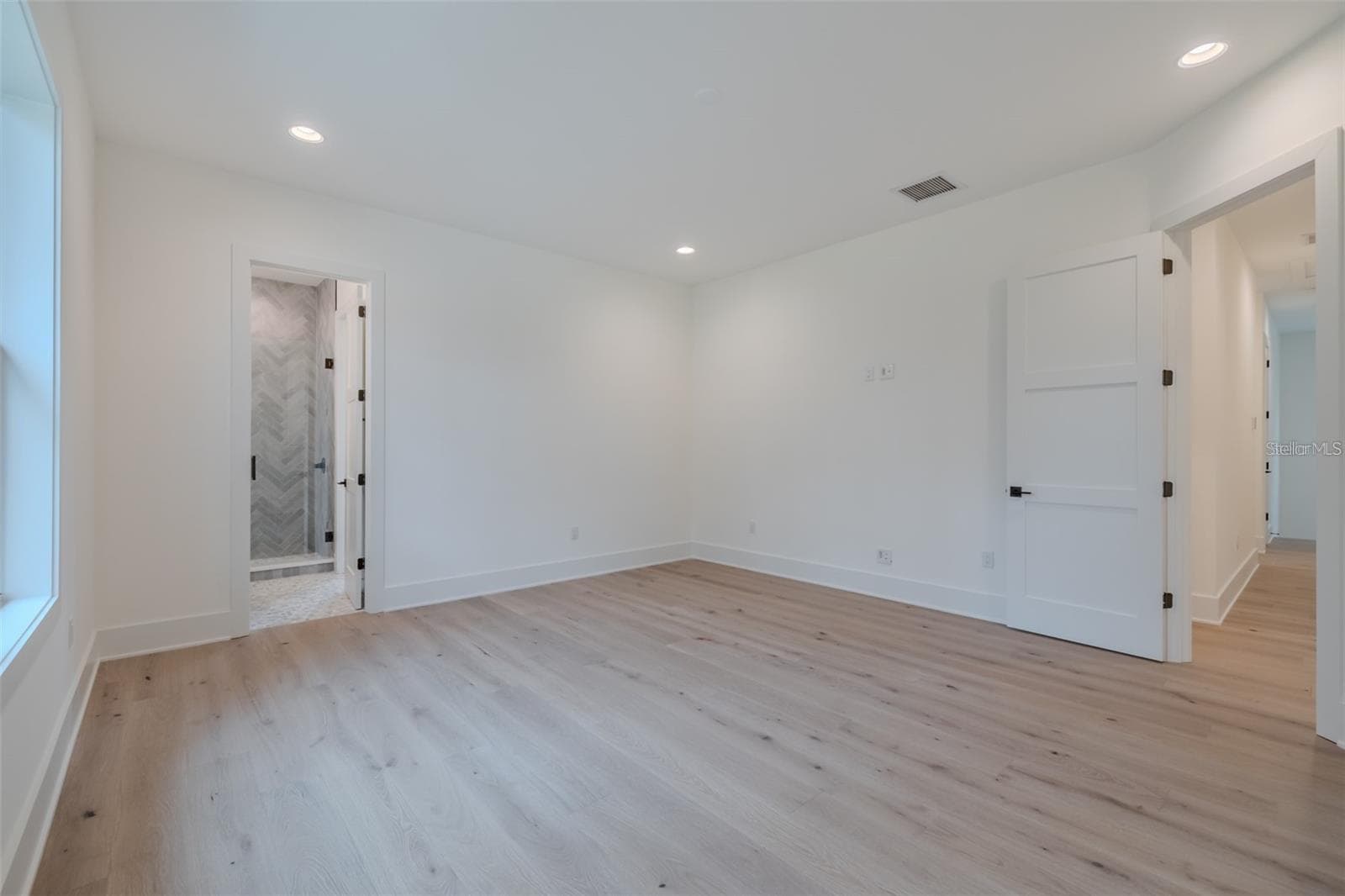 Bonus Room Upstairs - 4608 W EL PRADO BLVD, TAMPA