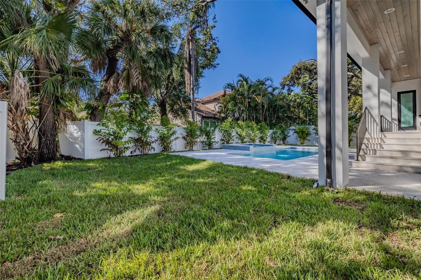 Single Family Residence at 4608 W EL PRADO BLVD, TAMPA, photo 51 of 54