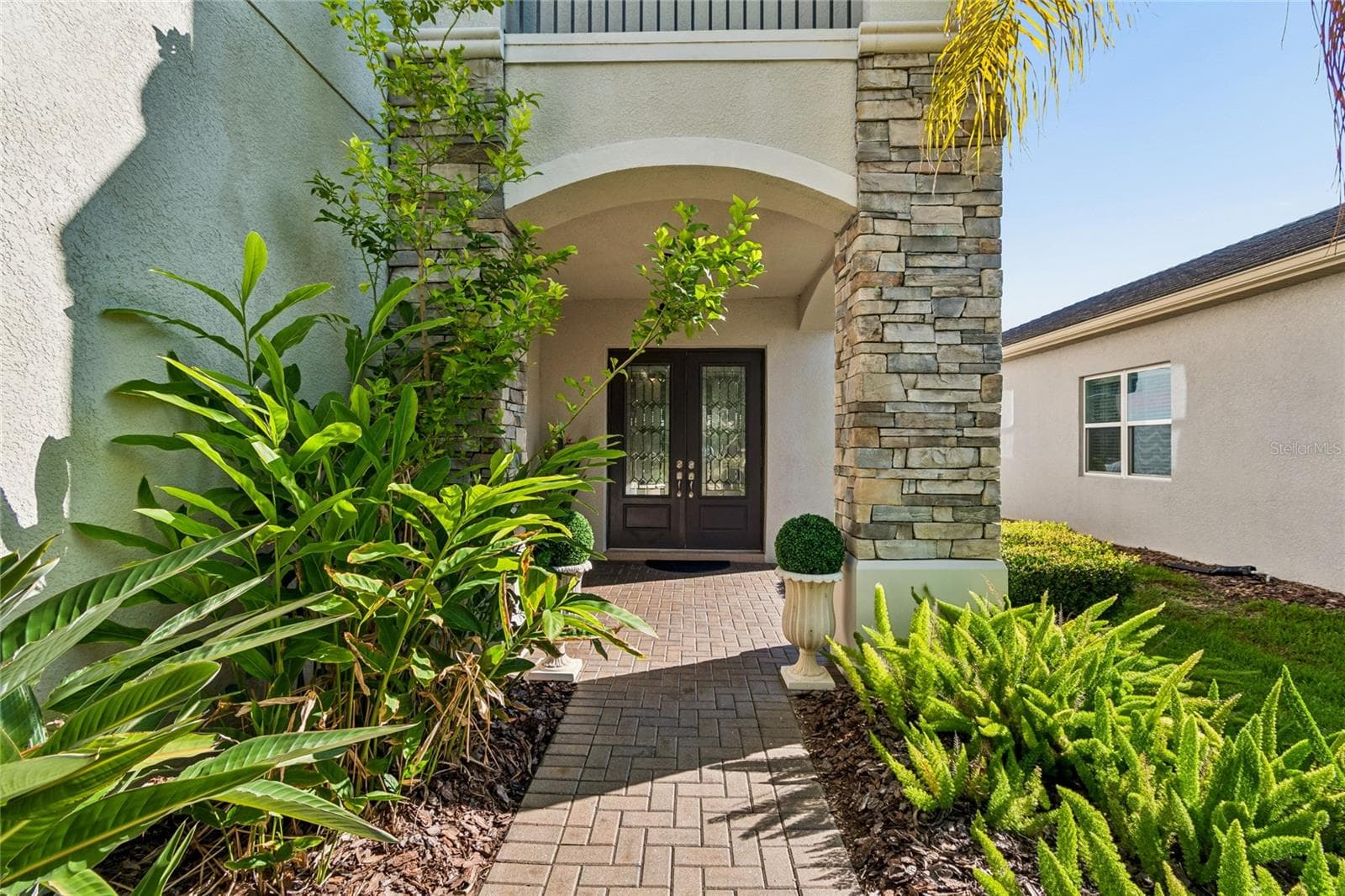 Single Family Residence at 30229 SOUTHERNWOOD CT, WESLEY CHAPEL, photo 5 of 90
