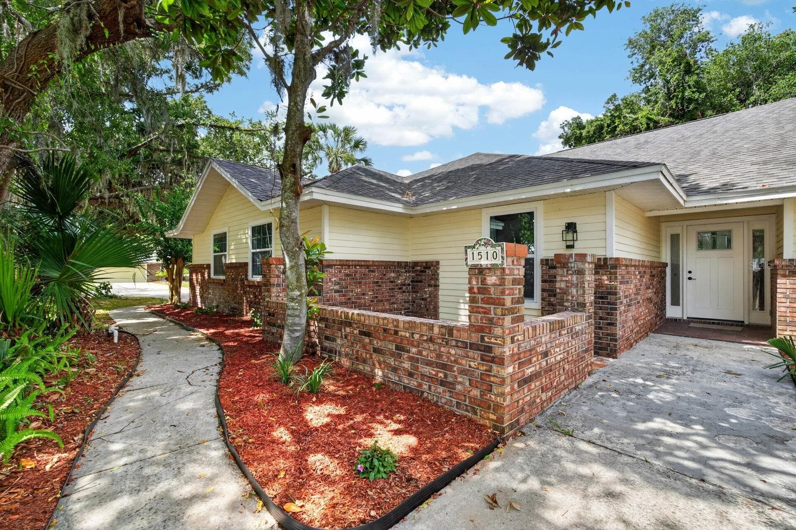 Front view - 1510 N BEACH ST, ORMOND BEACH
