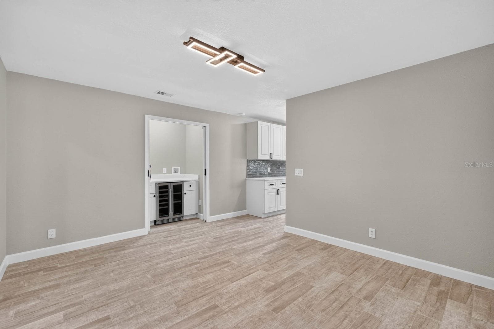 Dining area - 1510 N BEACH ST, ORMOND BEACH