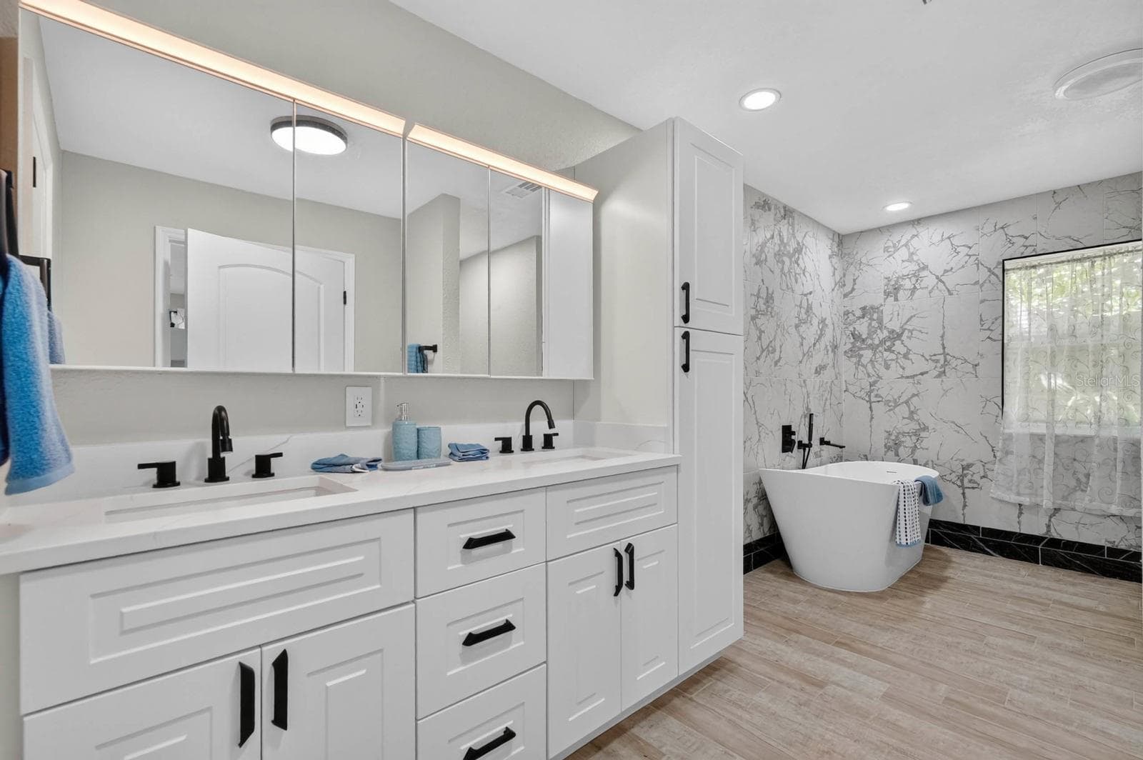 Bathroom 1 - 1510 N BEACH ST, ORMOND BEACH