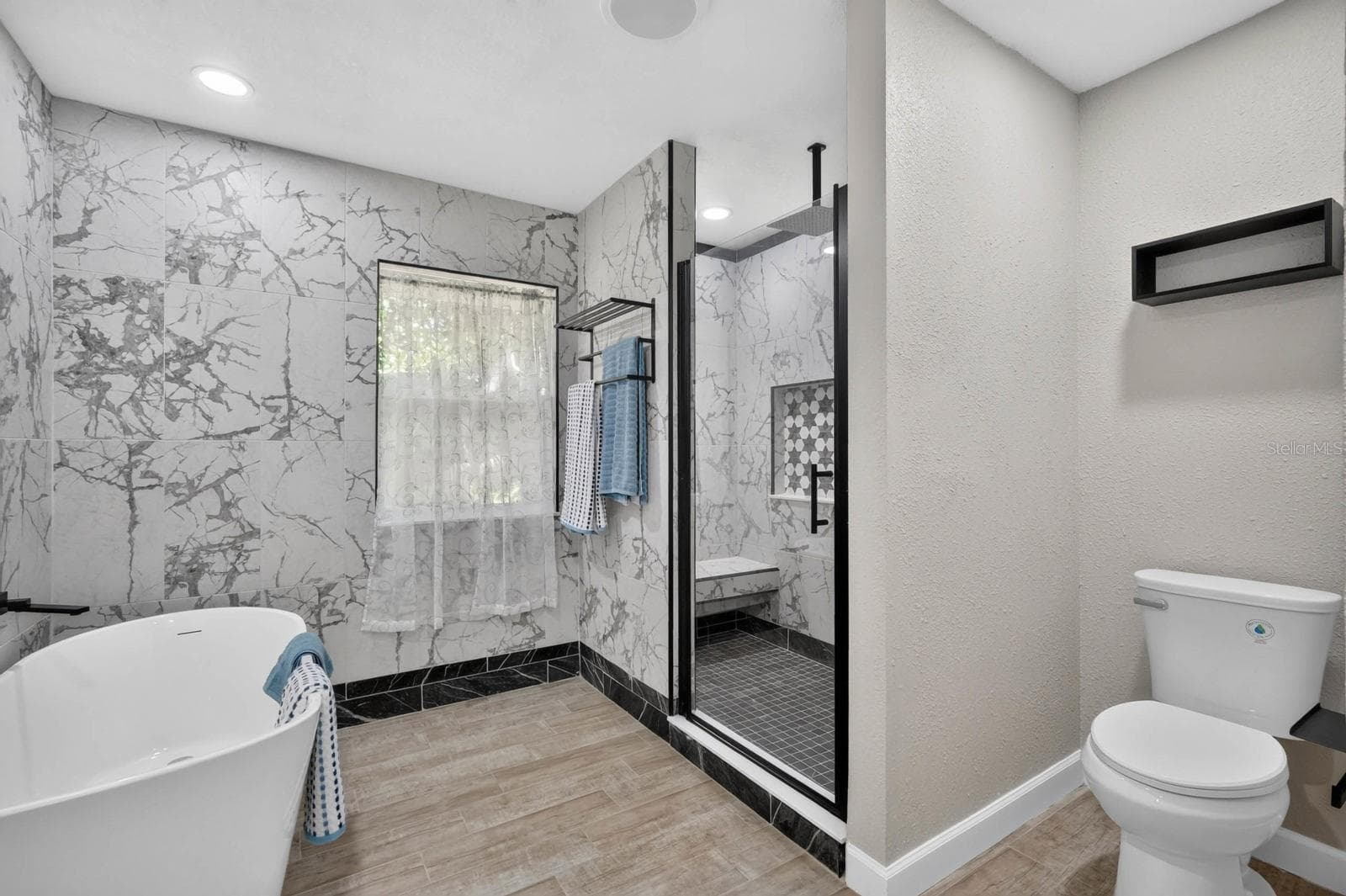 Bathroom 1 - 1510 N BEACH ST, ORMOND BEACH