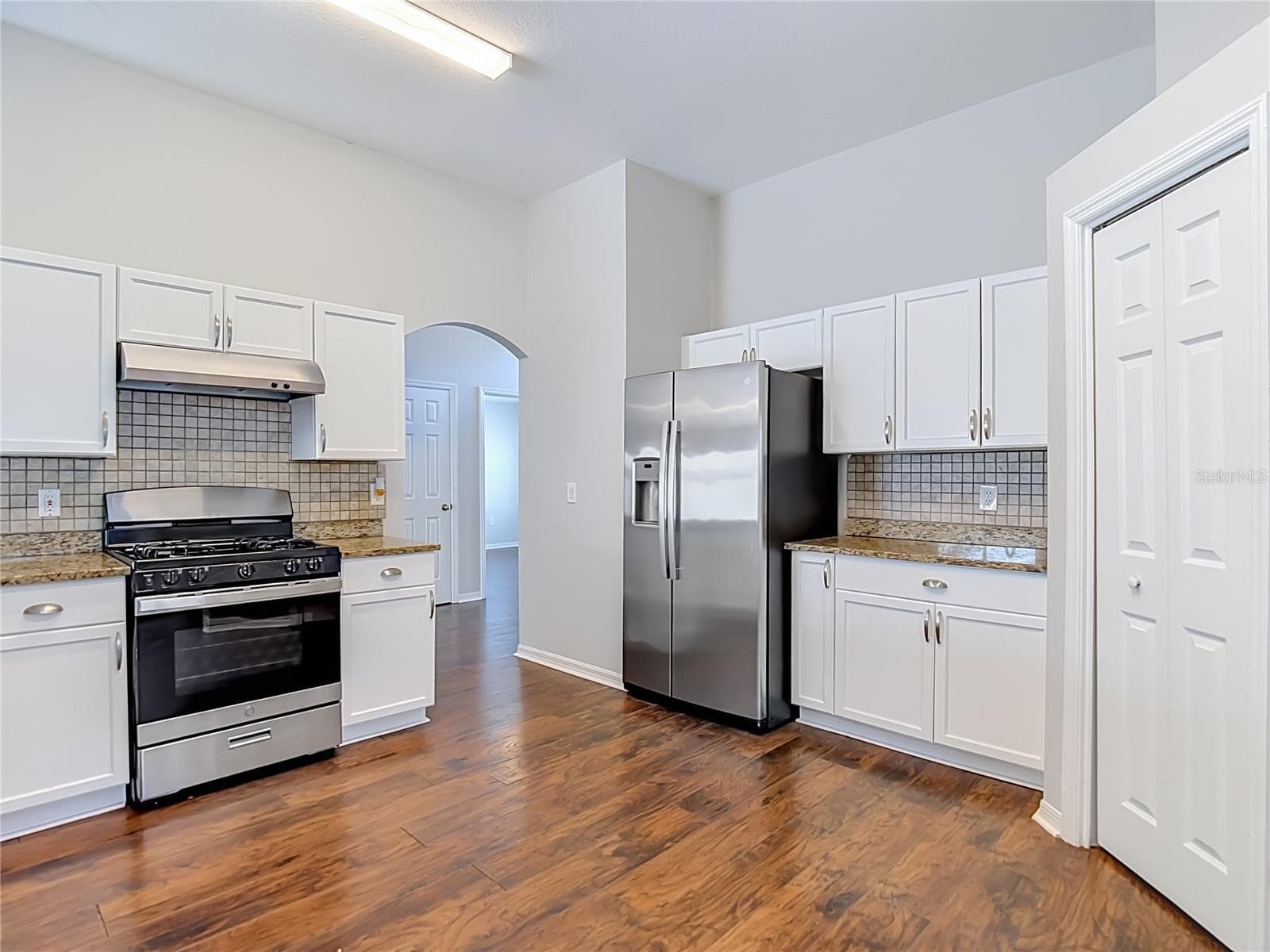 Single Family Residence at 1732 HULETT DR, BRANDON, photo 9 of 63