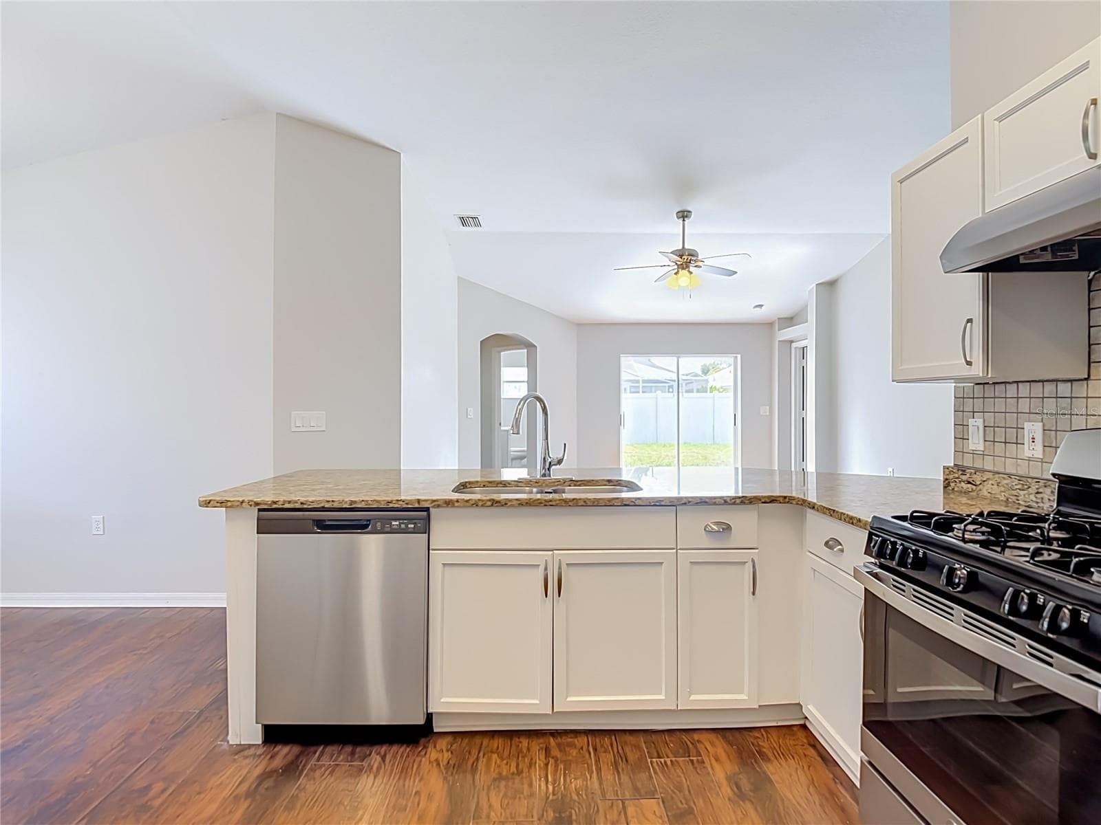 Single Family Residence at 1732 HULETT DR, BRANDON, photo 11 of 63