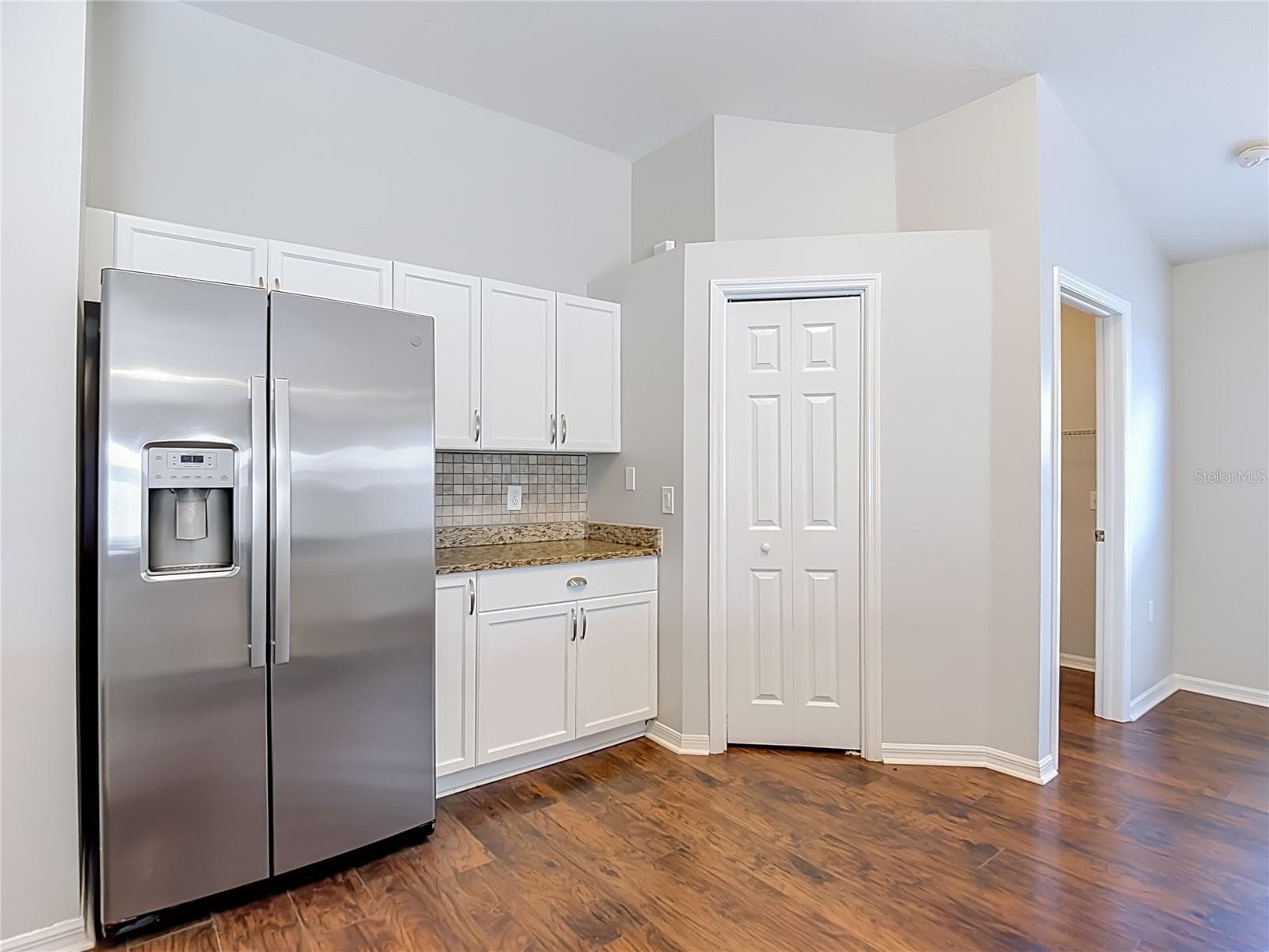 Single Family Residence at 1732 HULETT DR, BRANDON, photo 13 of 63