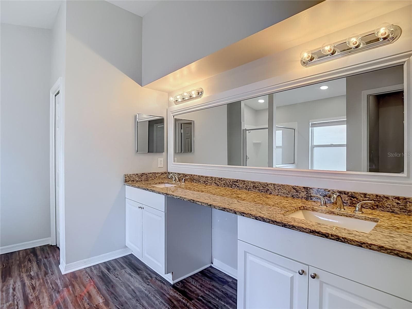 Single Family Residence at 1732 HULETT DR, BRANDON, photo 35 of 63