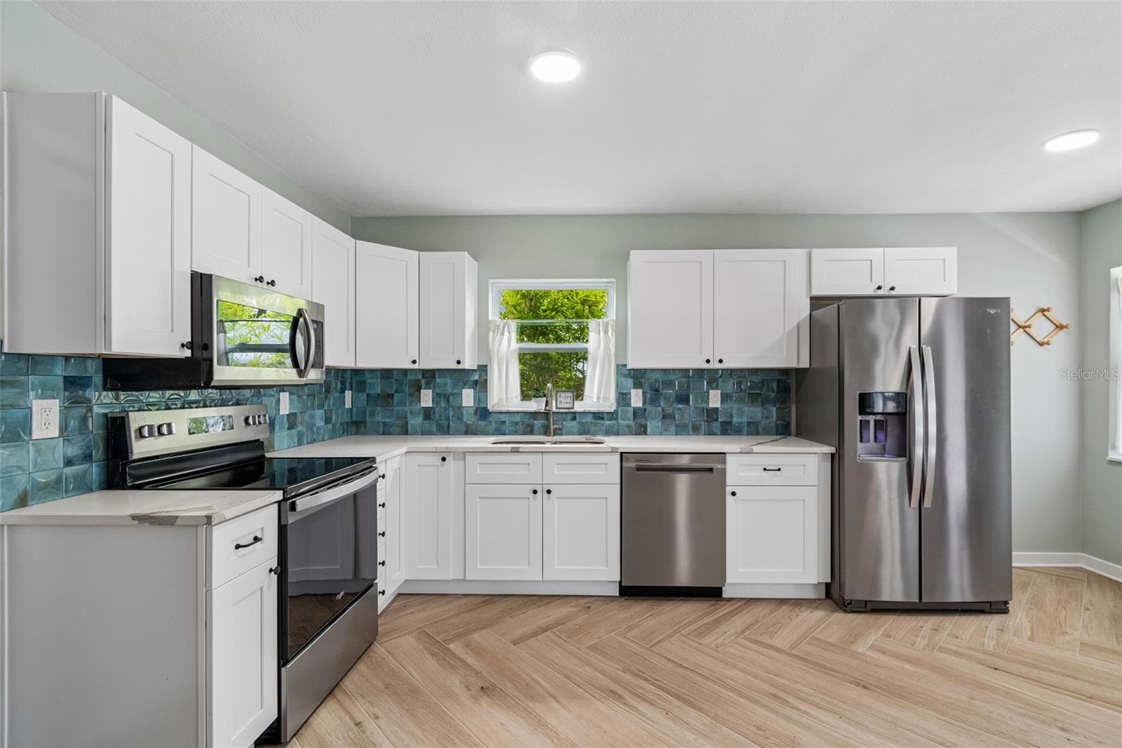 Single Family Residence at 314 INDIANA AVE, CRYSTAL BEACH, photo 9 of 42