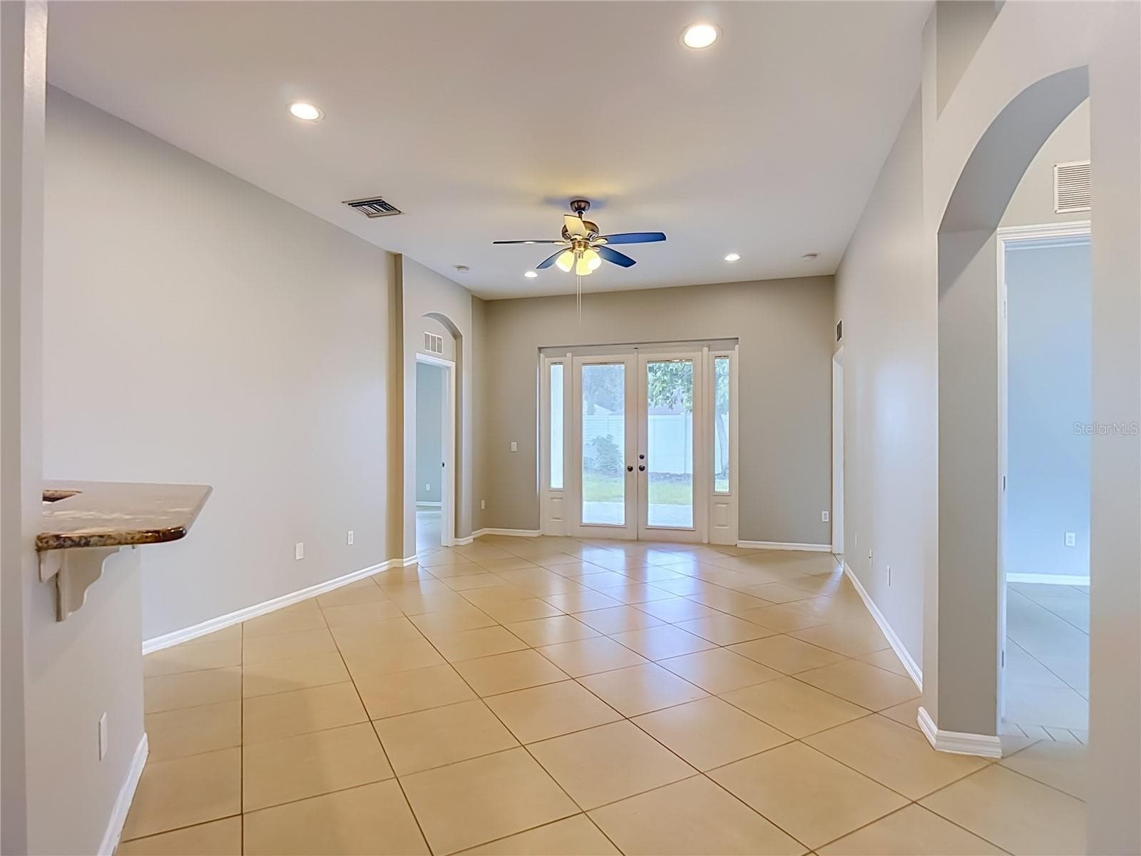 Single Family Residence at 805 LESA GLEN PL, BRANDON, photo 14 of 64