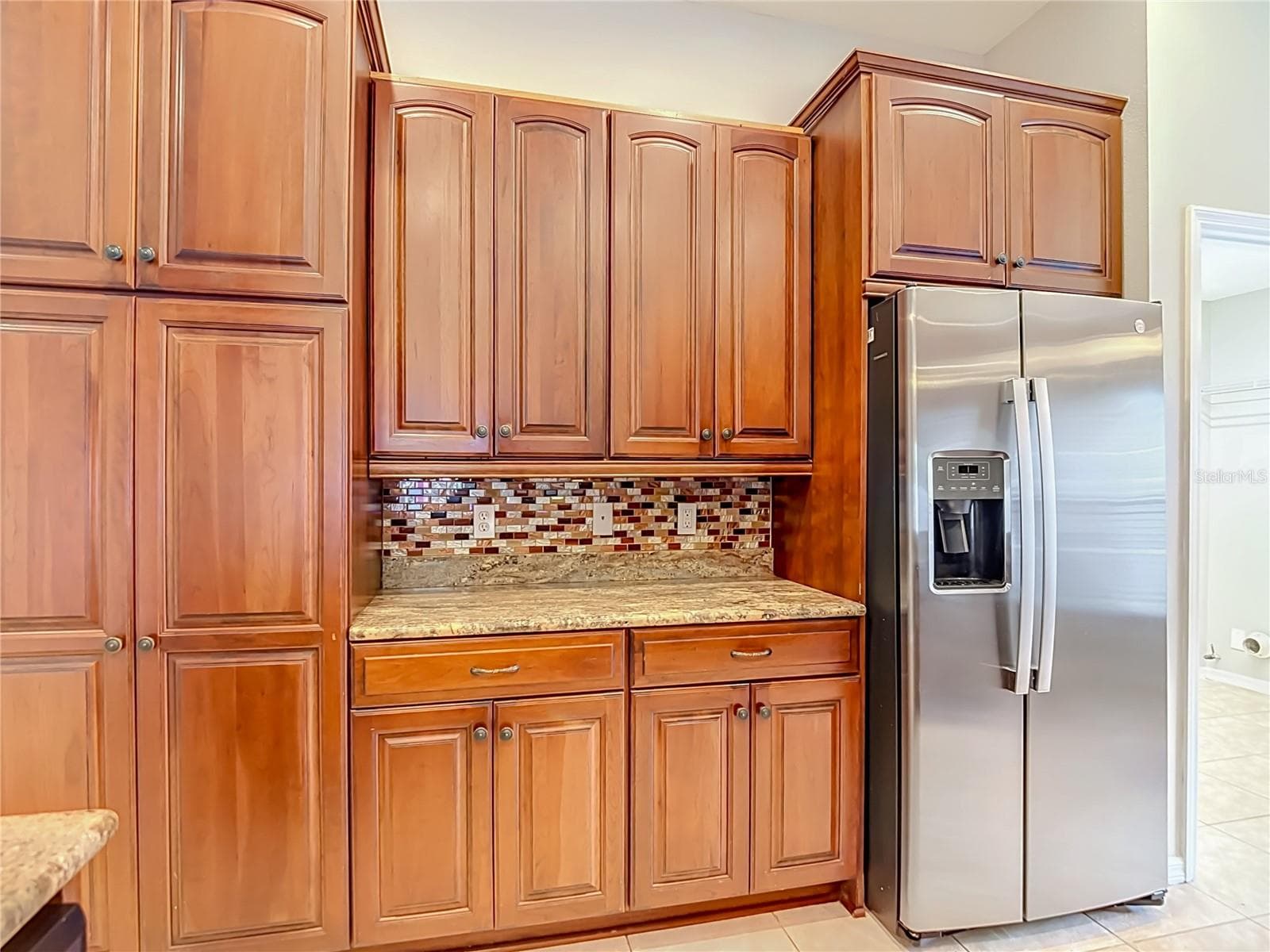Single Family Residence at 805 LESA GLEN PL, BRANDON, photo 17 of 64