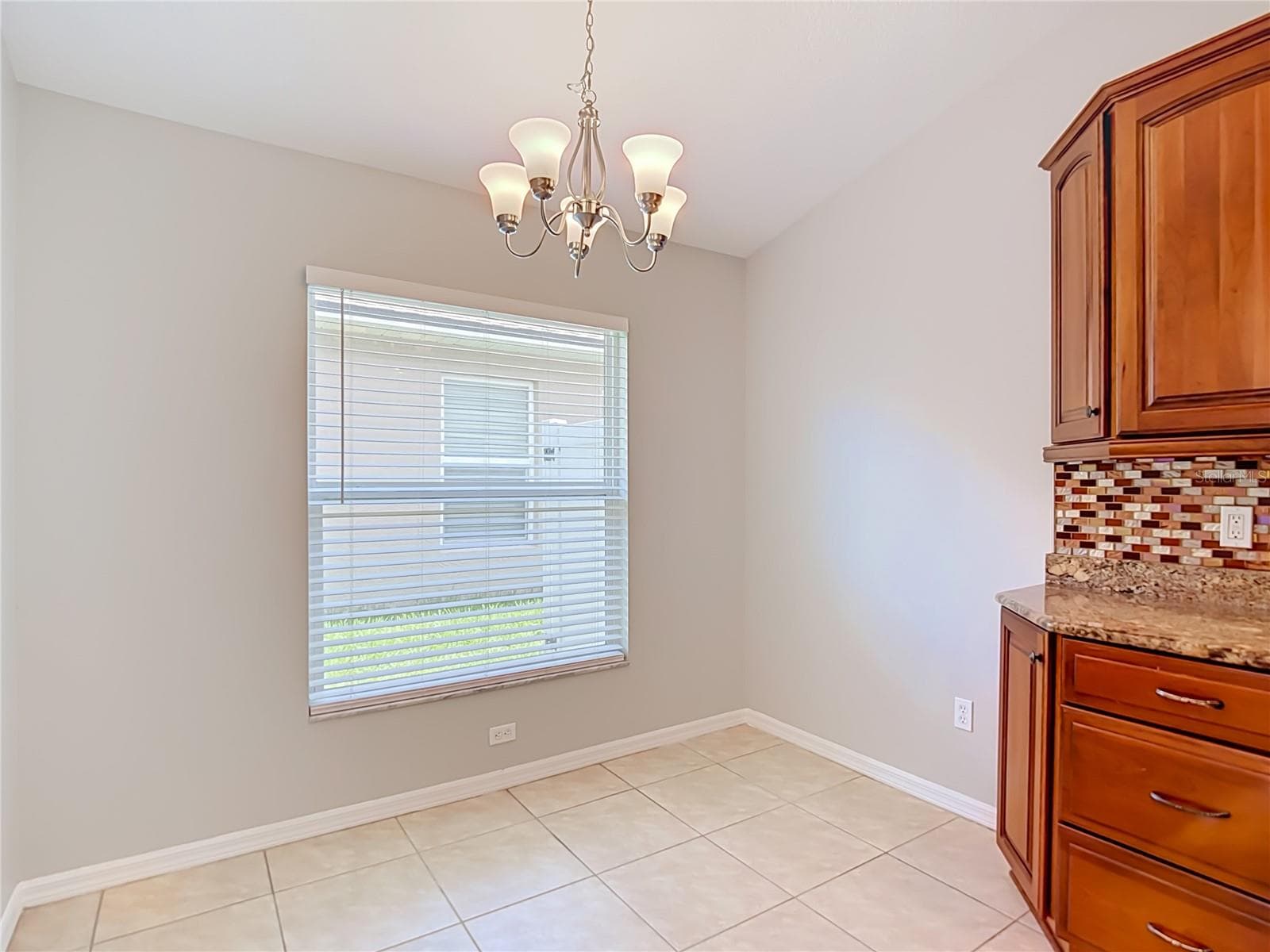 Single Family Residence at 805 LESA GLEN PL, BRANDON, photo 22 of 64