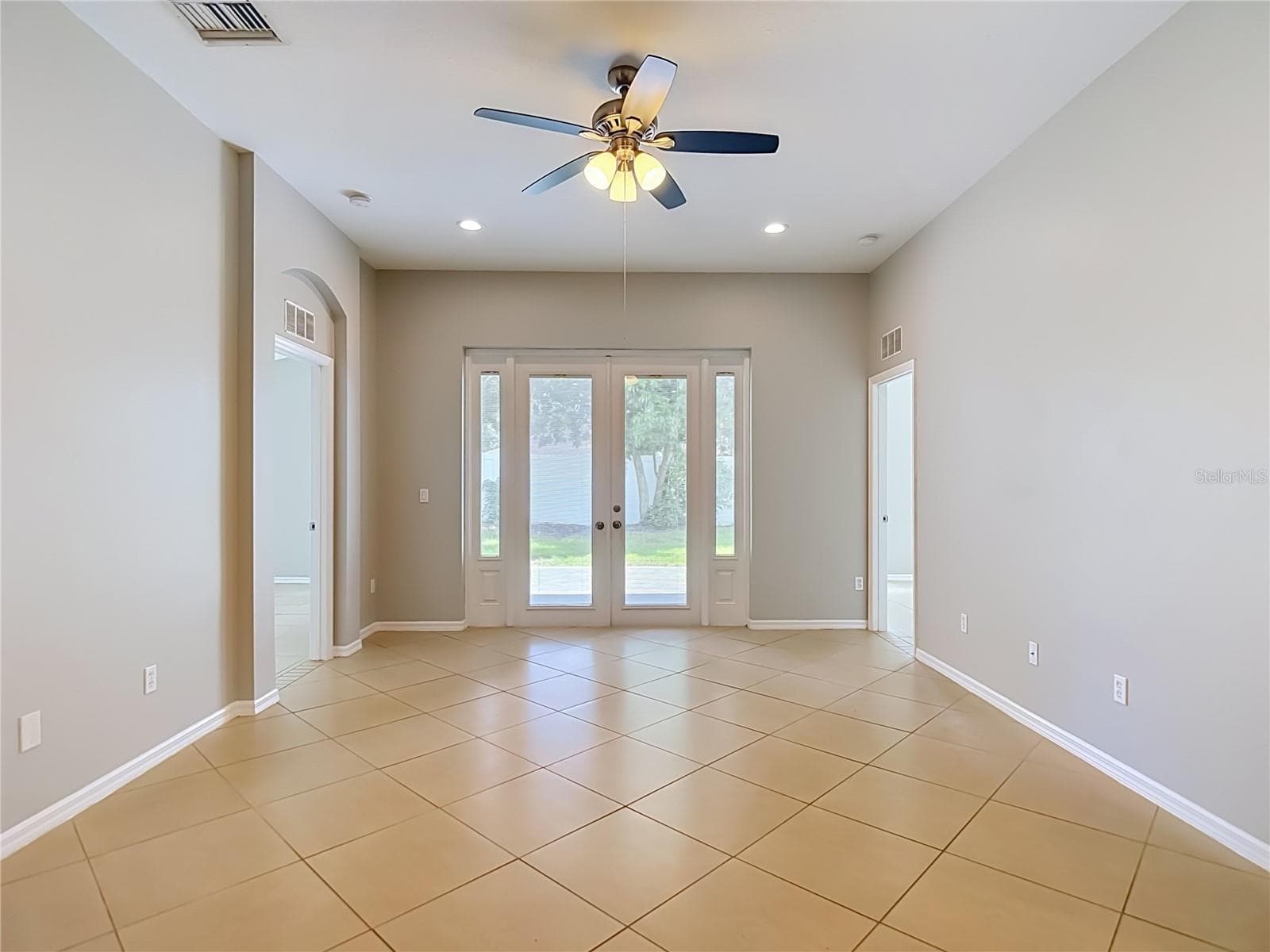 Single Family Residence at 805 LESA GLEN PL, BRANDON, photo 24 of 64
