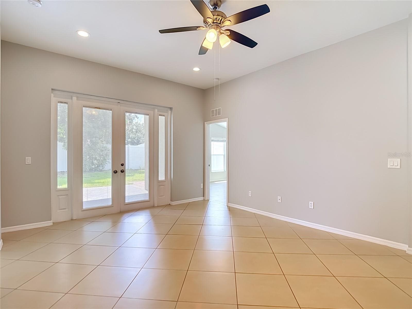 Single Family Residence at 805 LESA GLEN PL, BRANDON, photo 25 of 64