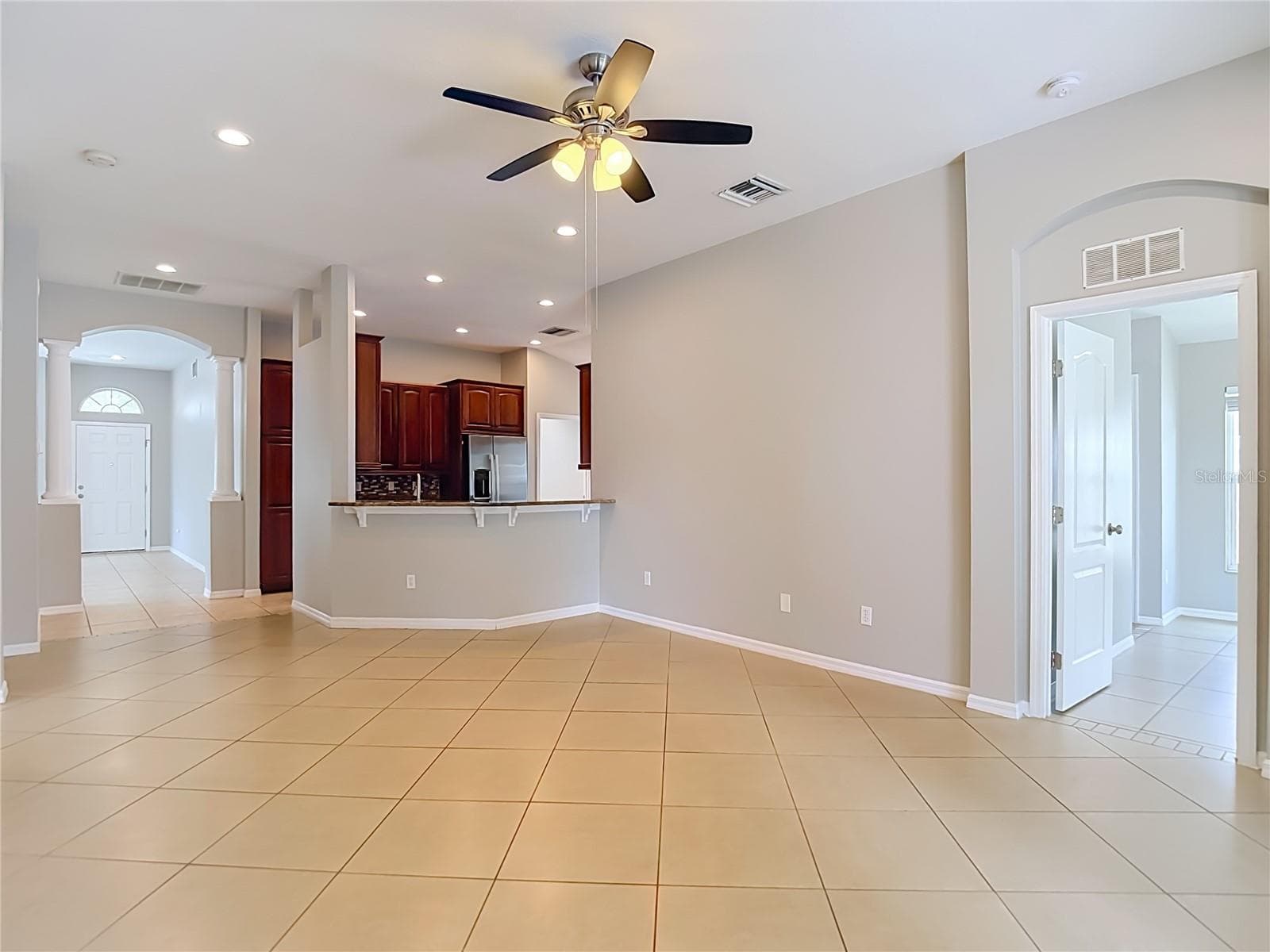 Single Family Residence at 805 LESA GLEN PL, BRANDON, photo 27 of 64