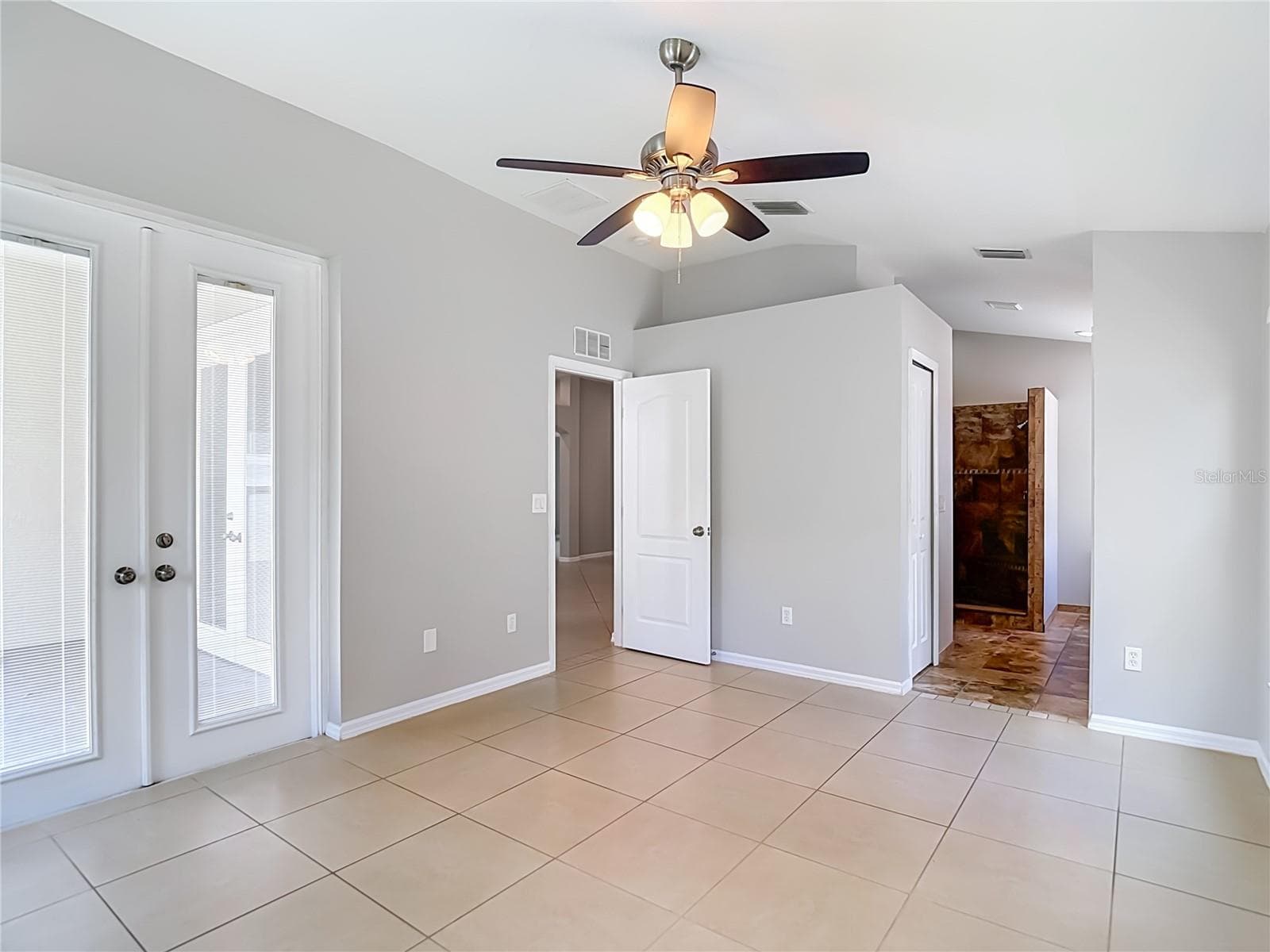 Single Family Residence at 805 LESA GLEN PL, BRANDON, photo 43 of 64