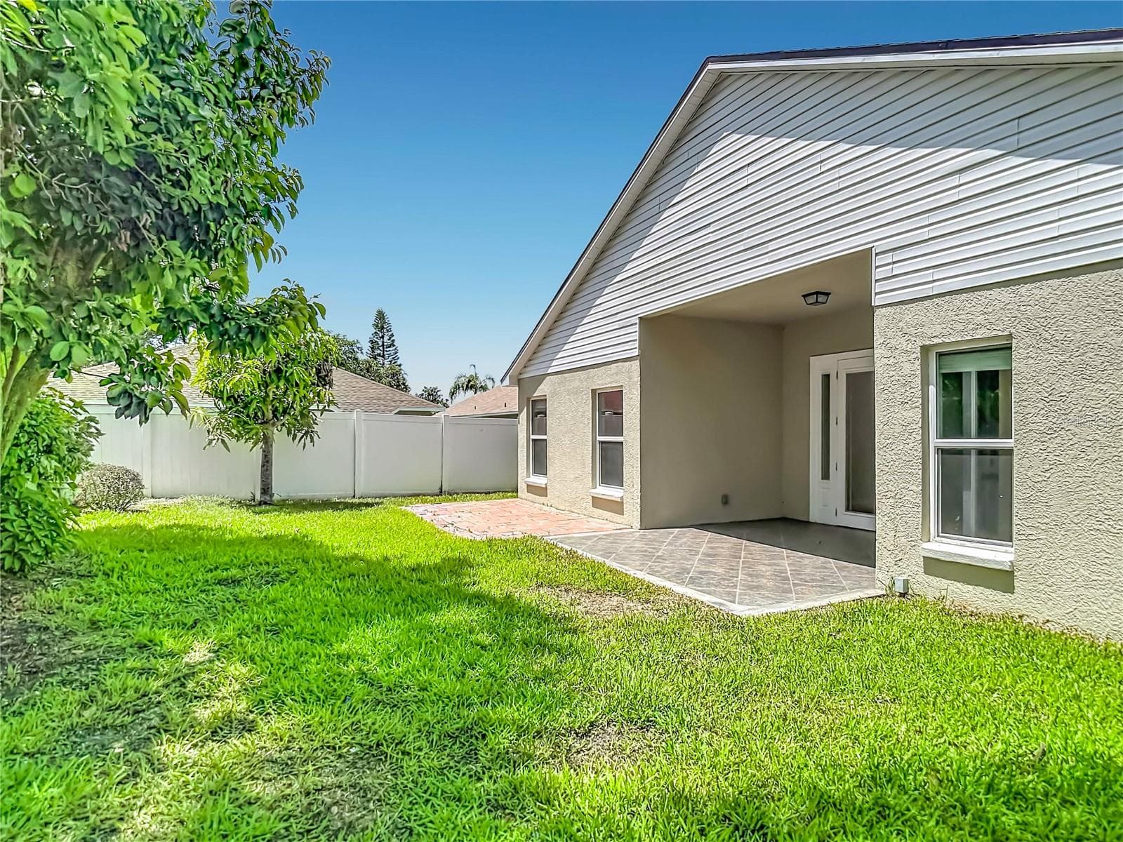 Single Family Residence at 805 LESA GLEN PL, BRANDON, photo 61 of 64
