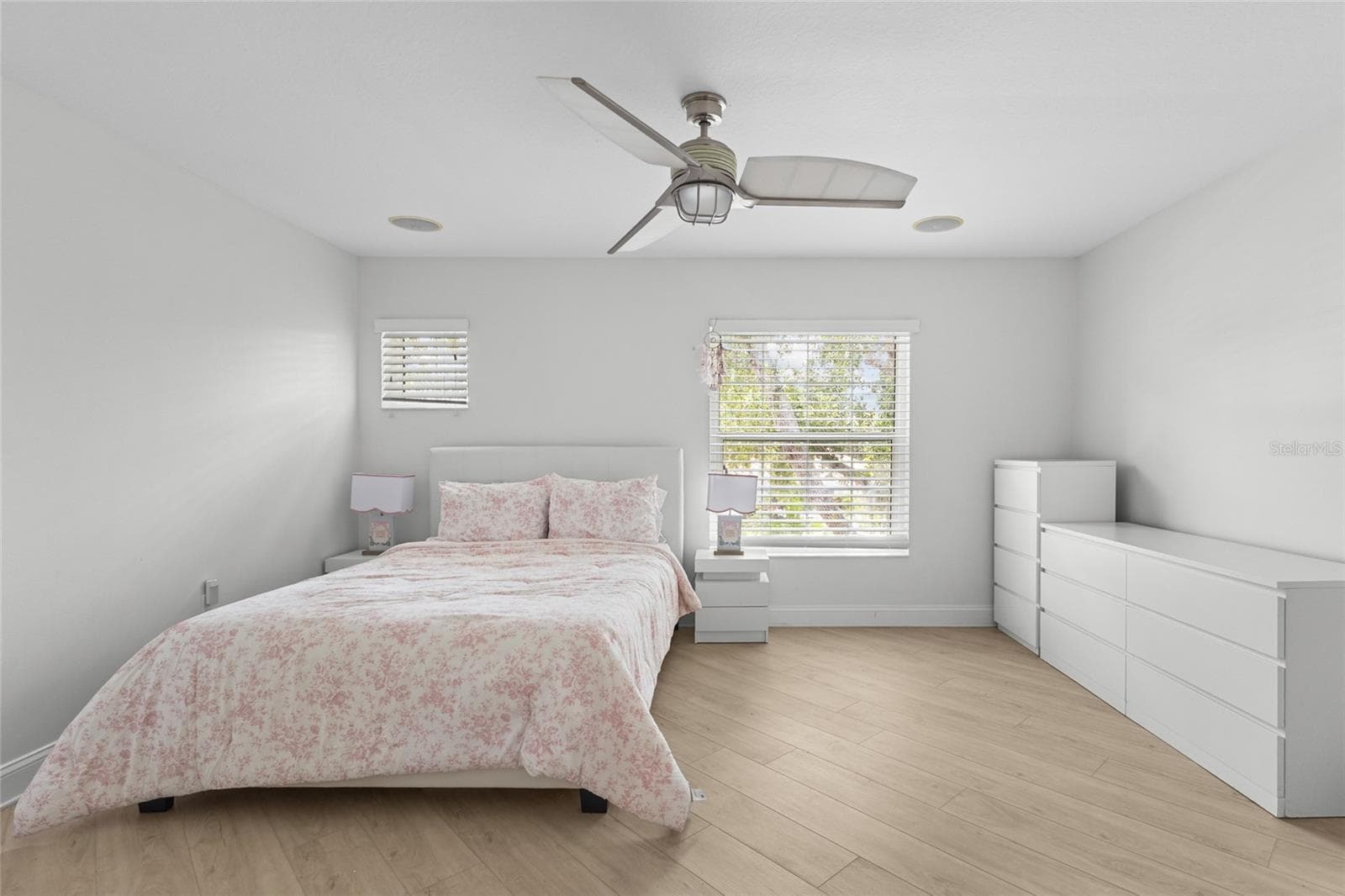 Single Family Residence at 7627 DESERT INN WAY, LAKEWOOD RANCH, photo 32 of 66