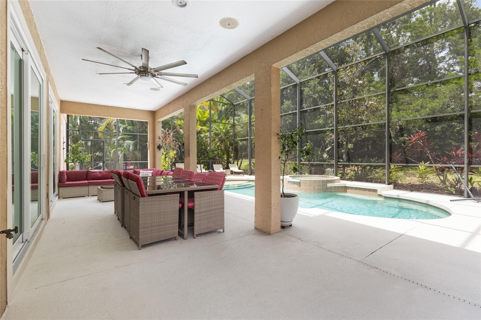 Single Family Residence at 7627 DESERT INN WAY, LAKEWOOD RANCH, photo 39 of 66