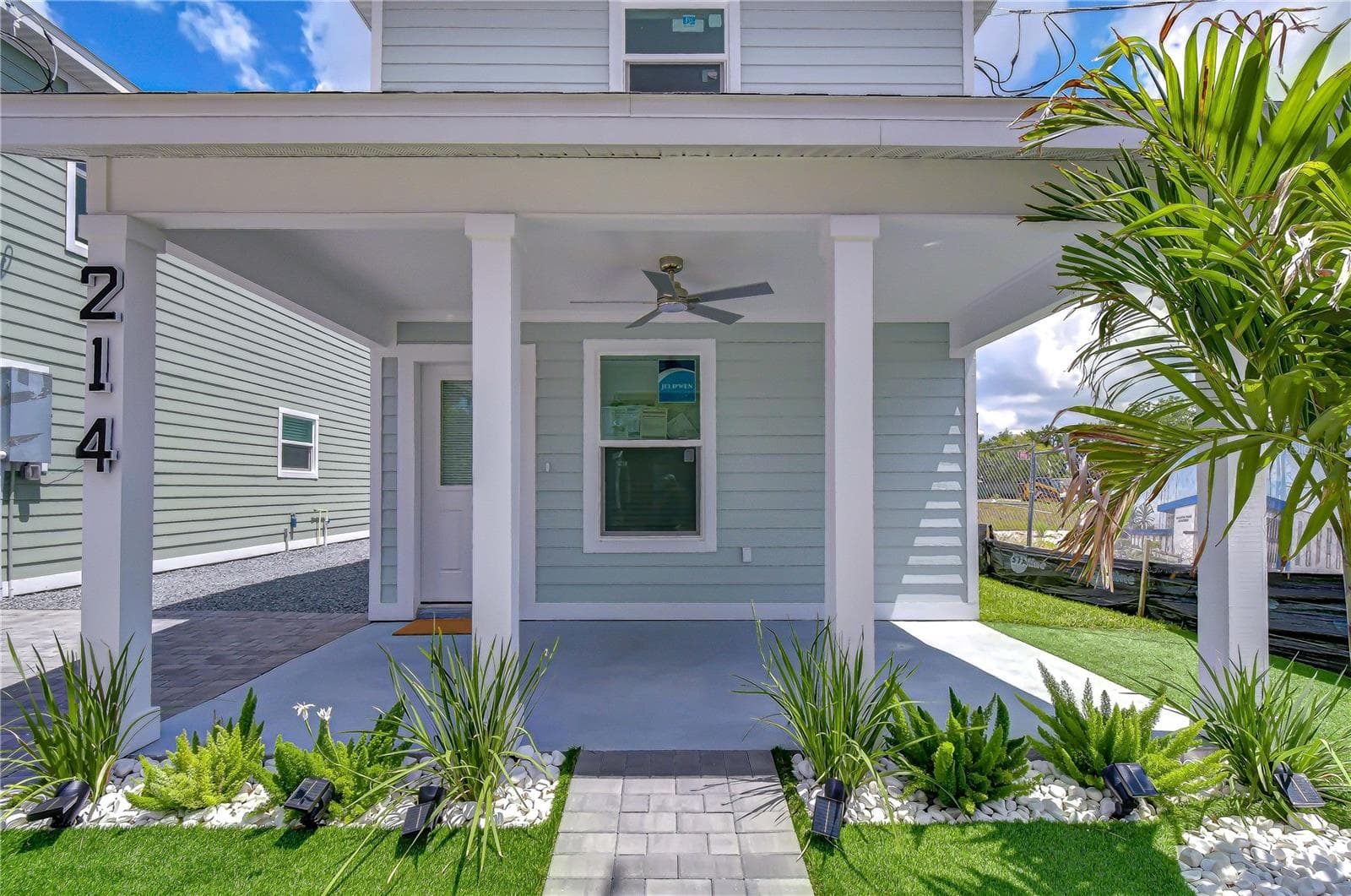Single Family Residence at 214 8TH AVENUE DR W, BRADENTON, photo 5 of 37