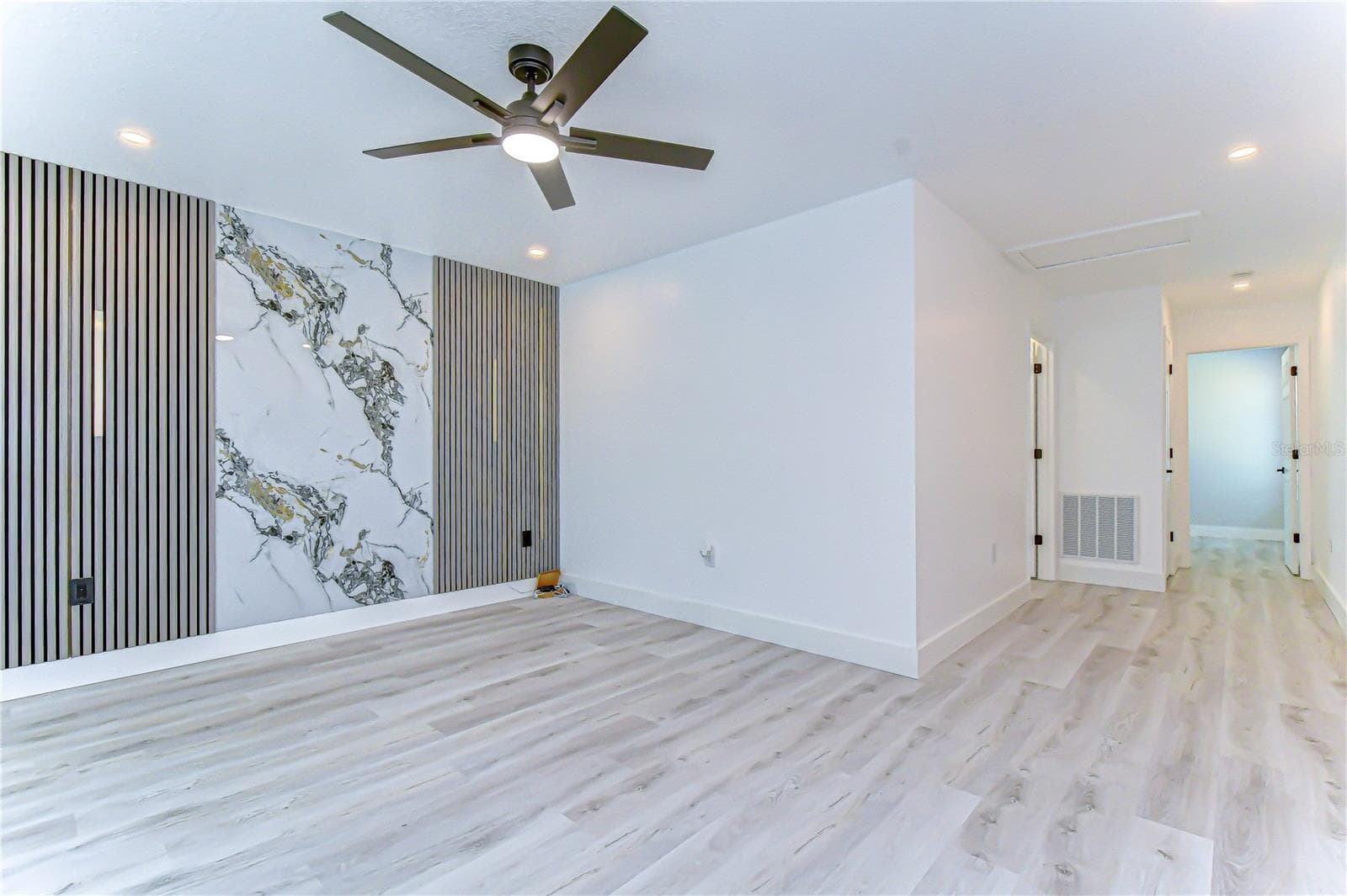 Single Family Residence at 218 8TH AVENUE DR W, BRADENTON, photo 16 of 30