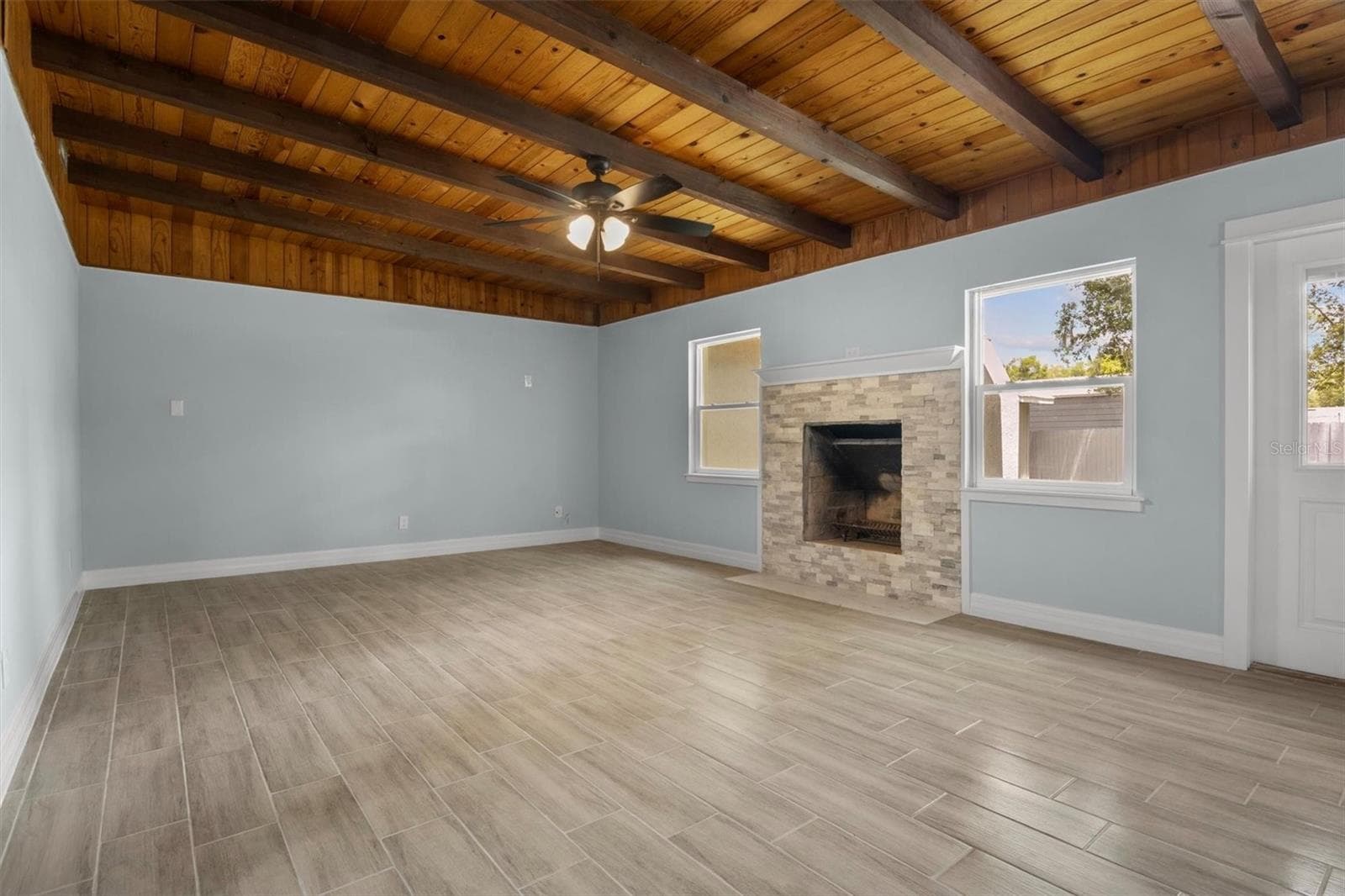 Living Room - 3945 CHART PRINE RD, LAKELAND