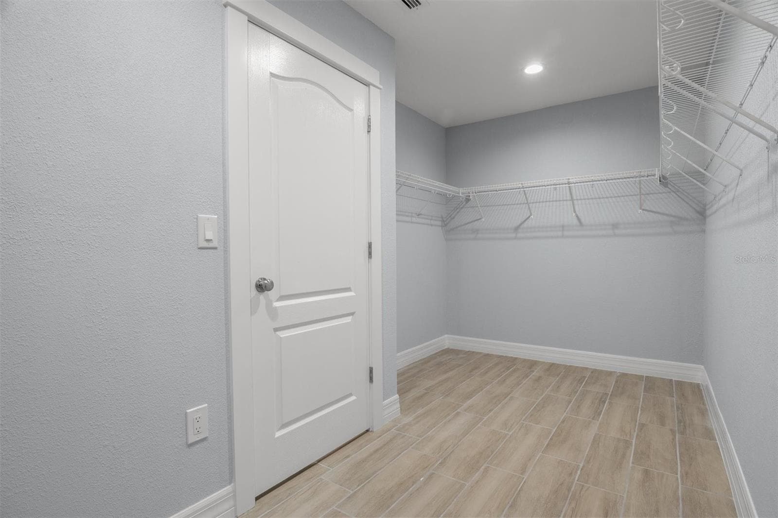 Primary Walk-In Closet - 3945 CHART PRINE RD, LAKELAND