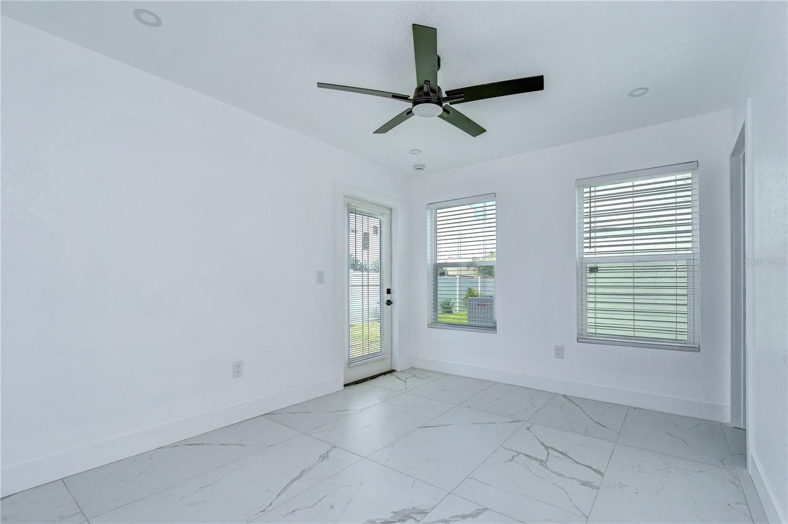 Single Family Residence at 222 8TH AVENUE DR W, BRADENTON, photo 15 of 33