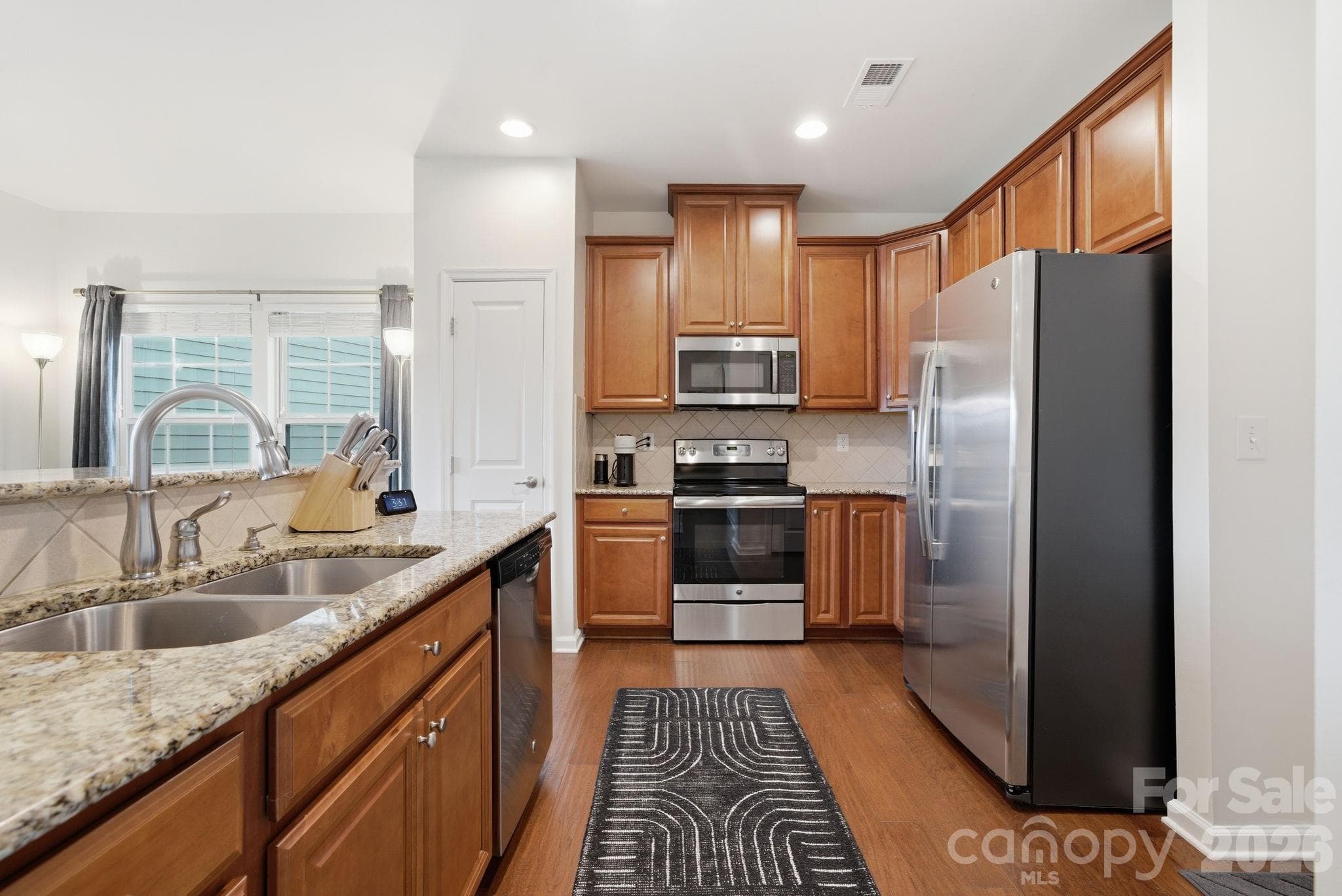 Townhouse at 1760 Evergreen Drive, Charlotte, photo 17 of 39