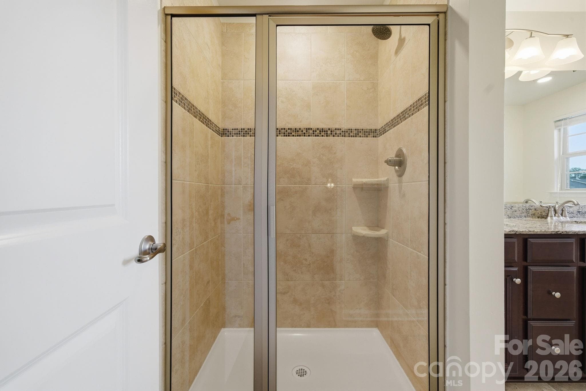 Primary En Suite - 1760 Evergreen Drive, Charlotte
