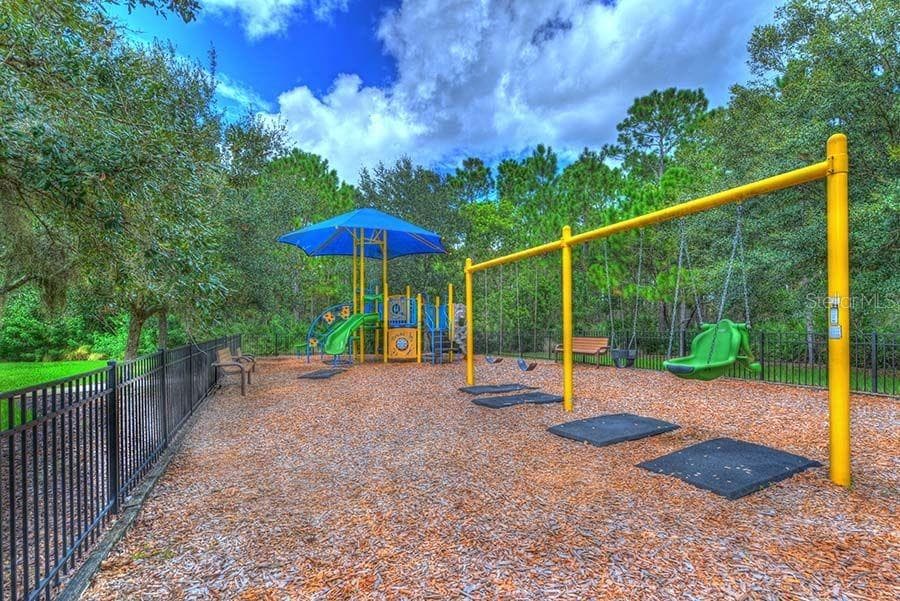 Single Family Residence at 9 NEWCASTLE LN, ORMOND BEACH, photo 16 of 25