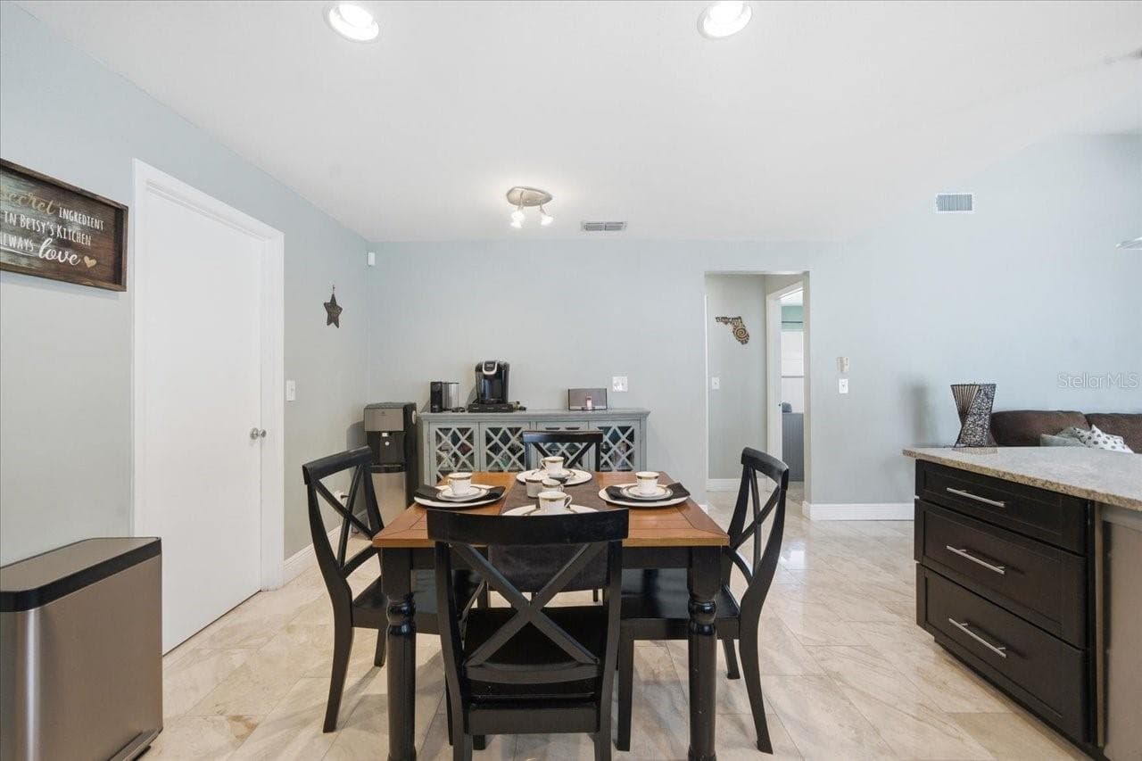 Single Family Residence at 11803 SWEETPEA CT, TAMPA, photo 17 of 39
