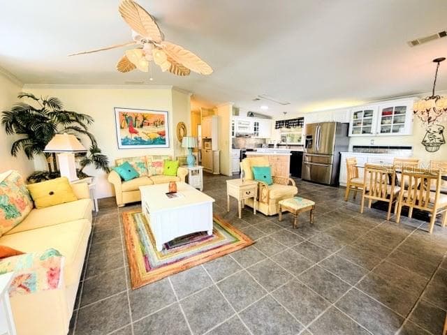 Manufactured Home at 805 S WATERWAY, VENICE, photo 4 of 24