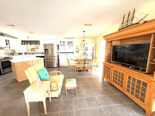Manufactured Home at 805 S WATERWAY, VENICE, photo 8 of 24
