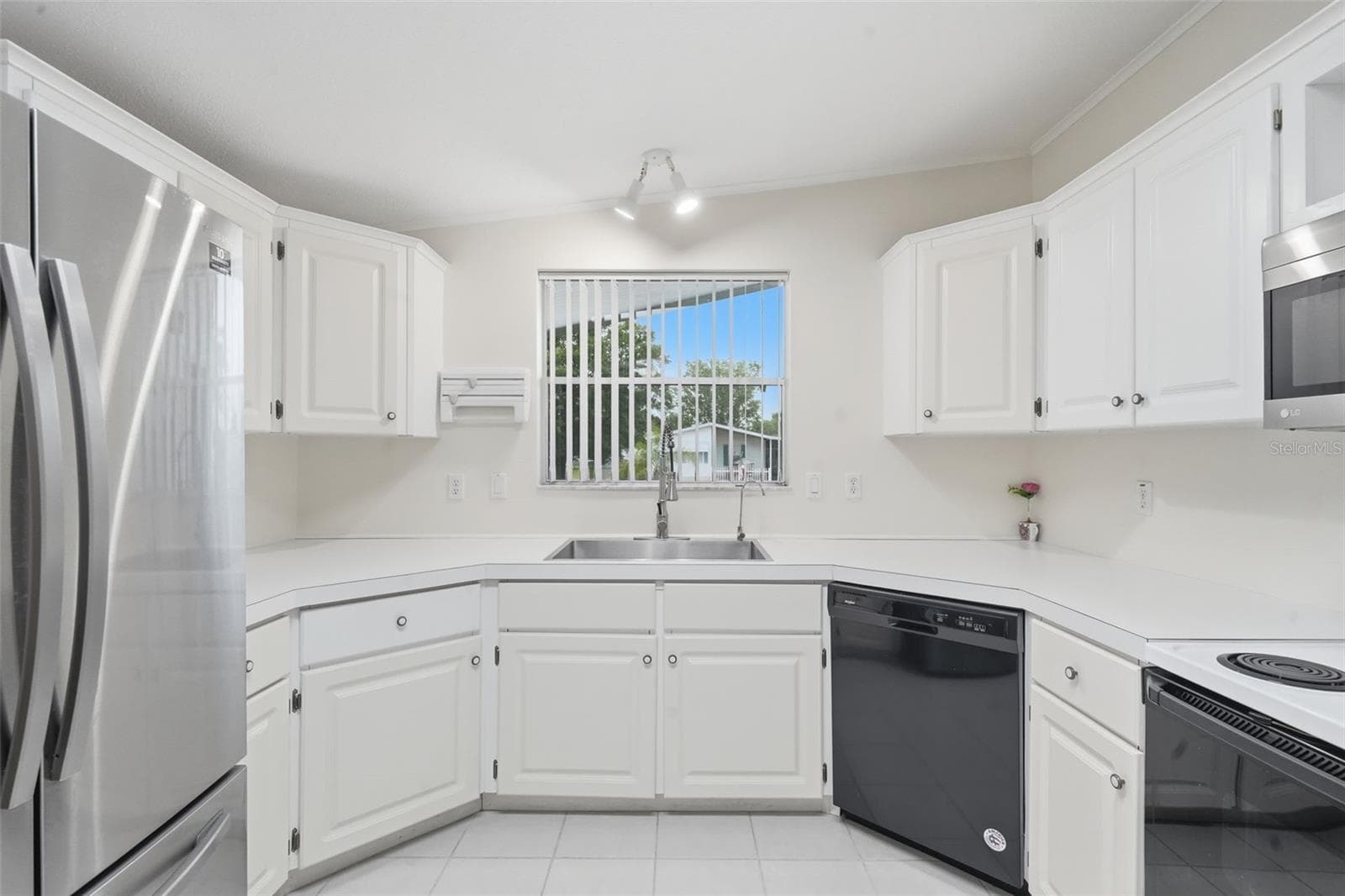 Manufactured Home at 30 FLORENCE BLVD, DEBARY, photo 23 of 48