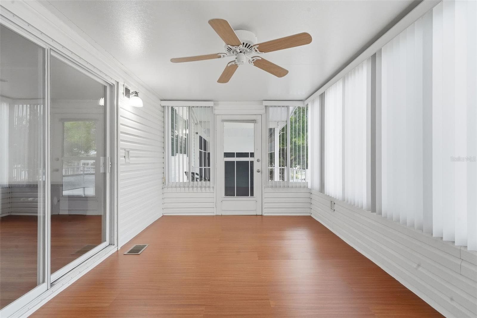 Manufactured Home at 30 FLORENCE BLVD, DEBARY, photo 35 of 48