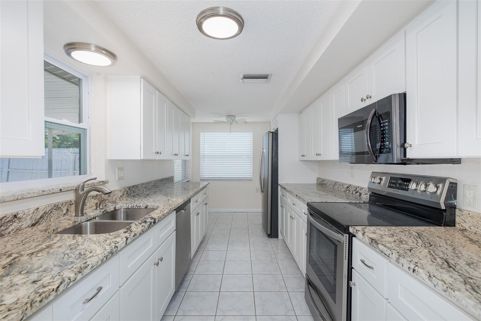 Single Family Residence at 1148 FERNWOOD DR, HOLIDAY, photo 32 of 42