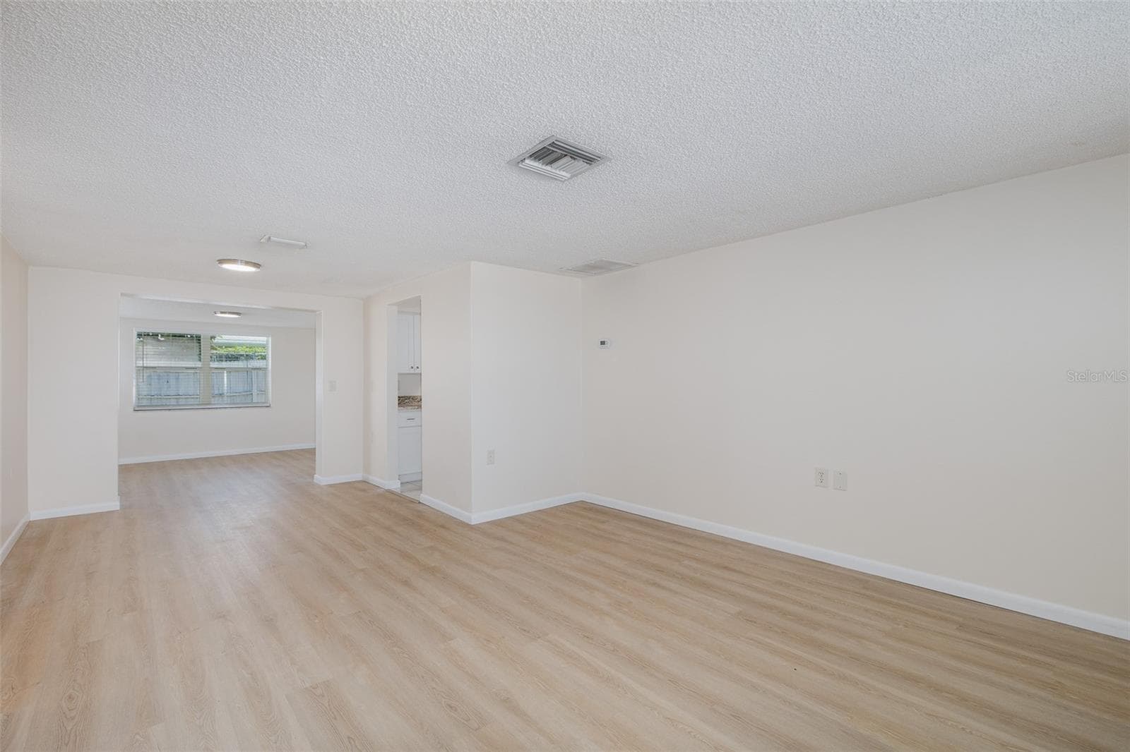 Living Room - 1148 FERNWOOD DR, HOLIDAY