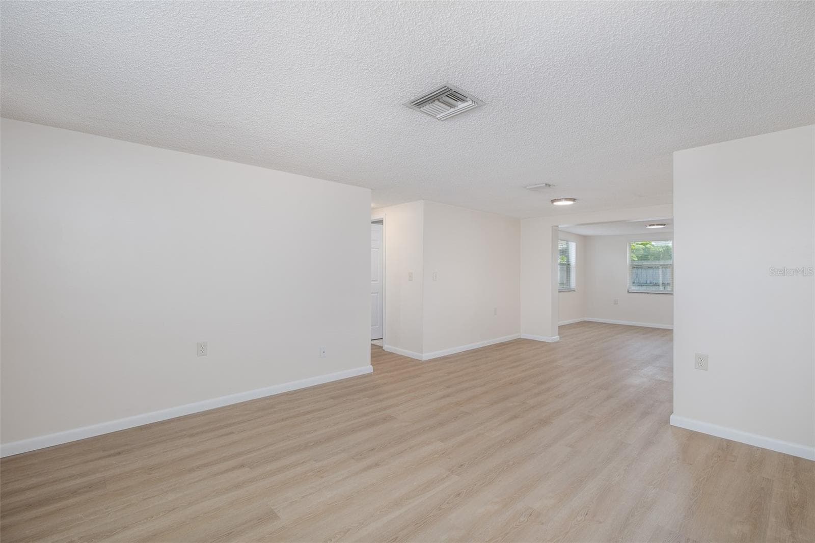 Living Room - 1148 FERNWOOD DR, HOLIDAY