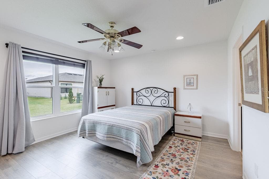 Single Family Residence at 7462 SAVANNA DR, THE VILLAGES, photo 17 of 29