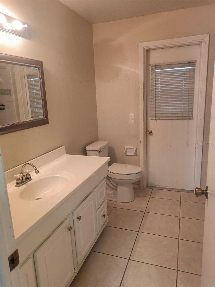 Hallway Bath Now - 1840 ASTER DR, WINTER PARK