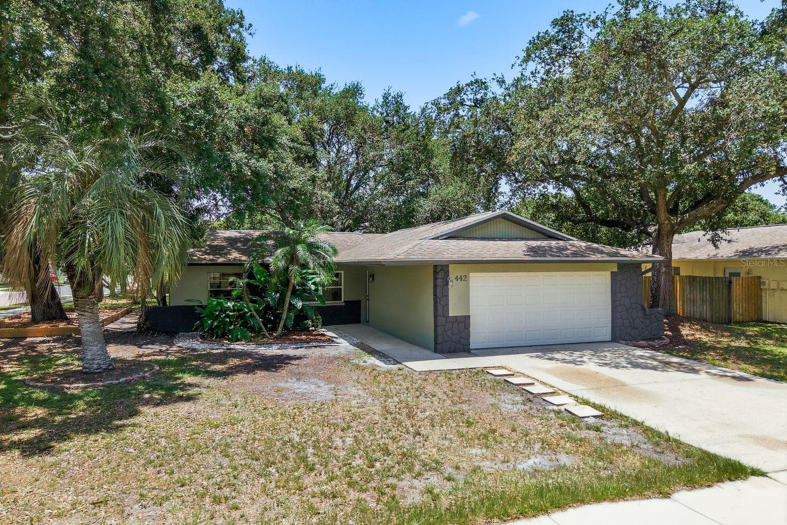 Front Elevation - 442 EVERGREEN DR, OLDSMAR