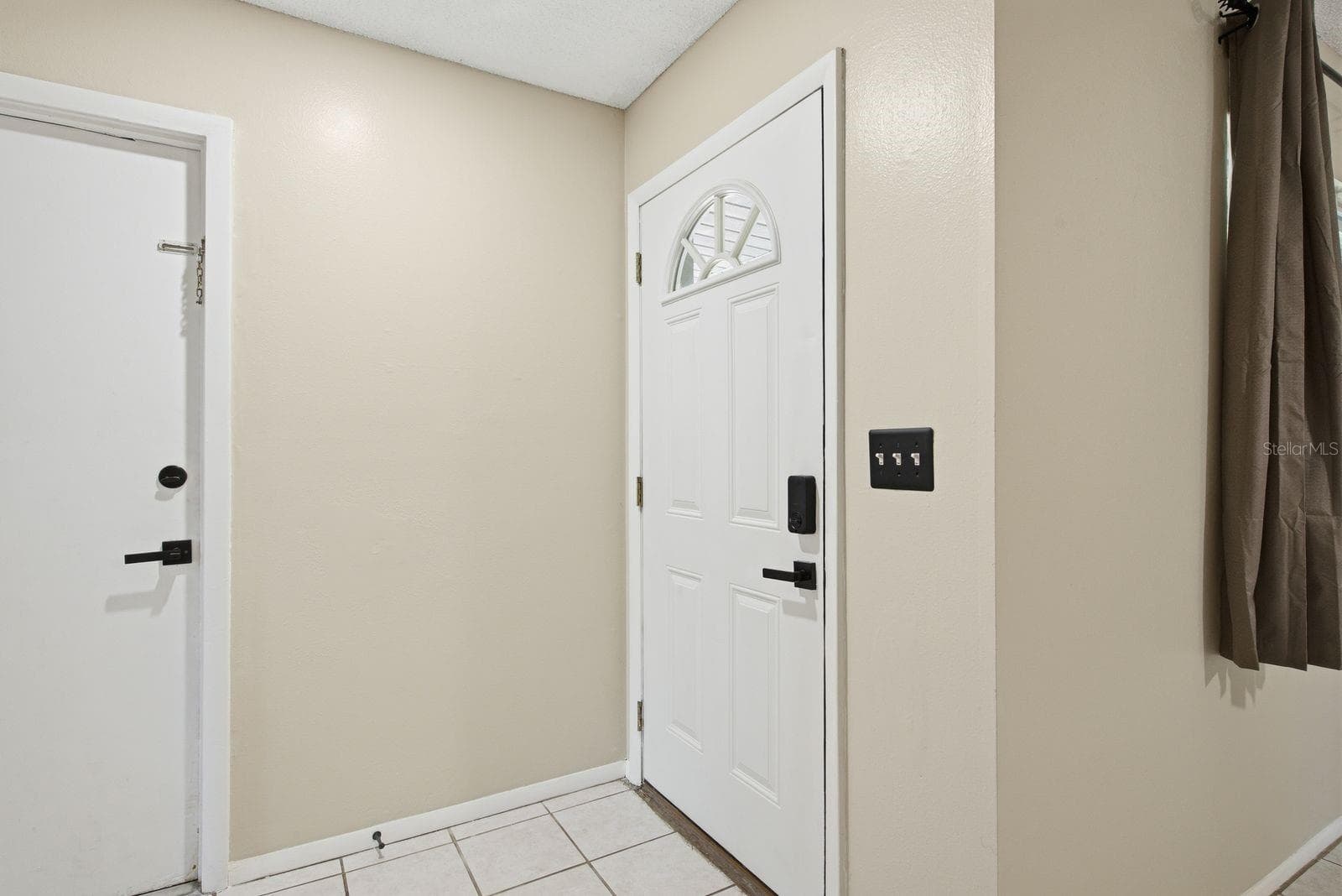 Entrance - 442 EVERGREEN DR, OLDSMAR