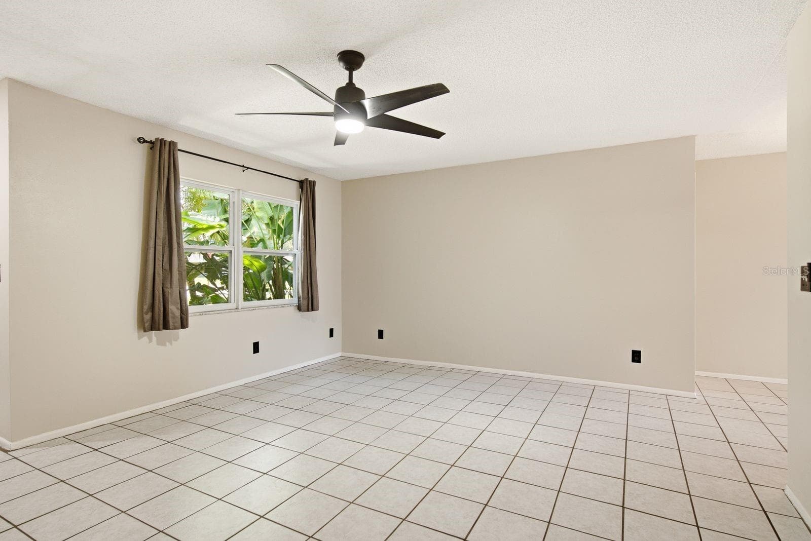 Living area - 442 EVERGREEN DR, OLDSMAR