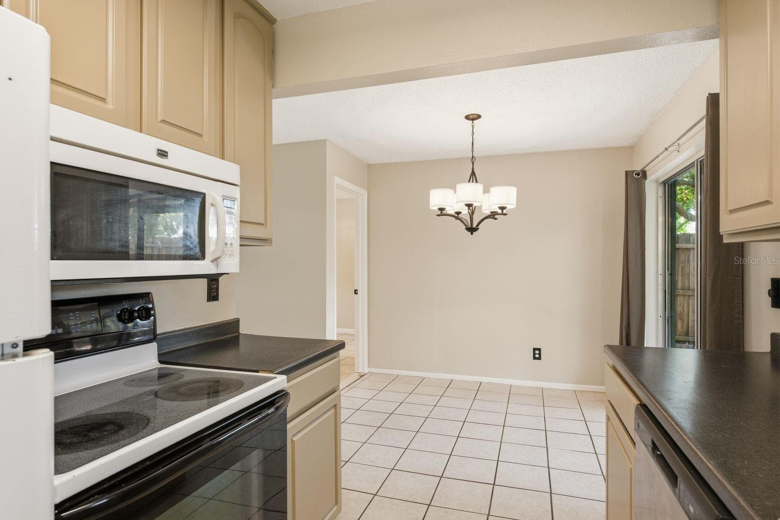 Kitchen - 442 EVERGREEN DR, OLDSMAR