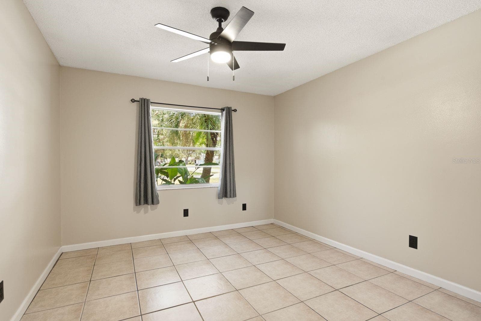 Primary Bedroom - 442 EVERGREEN DR, OLDSMAR