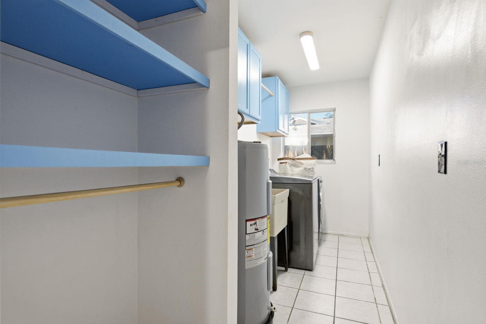 Spacious Laundry Room - 442 EVERGREEN DR, OLDSMAR