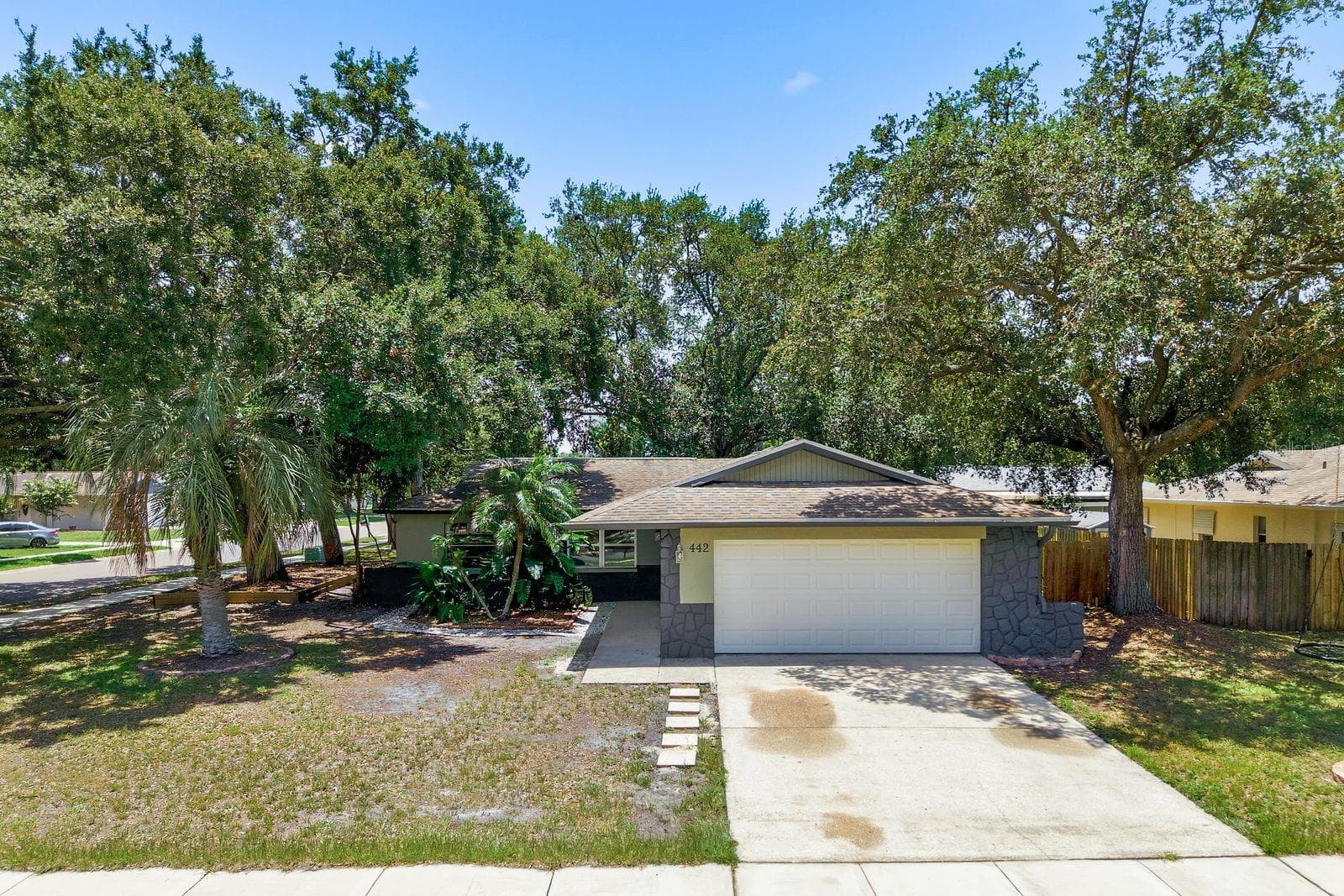 Front Elevation - 442 EVERGREEN DR, OLDSMAR