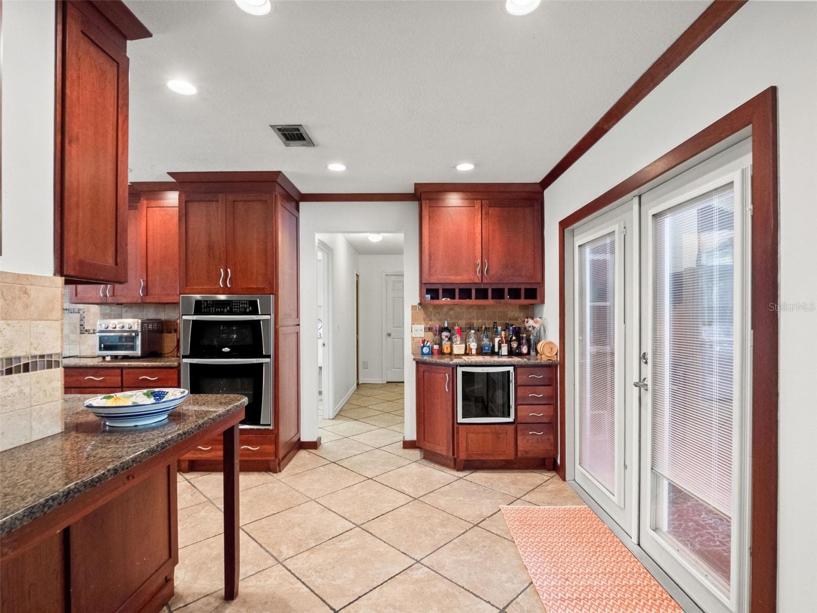 Custom Wet Bar with Wine Storage - 3501 HILL STREAM AVE, APOPKA