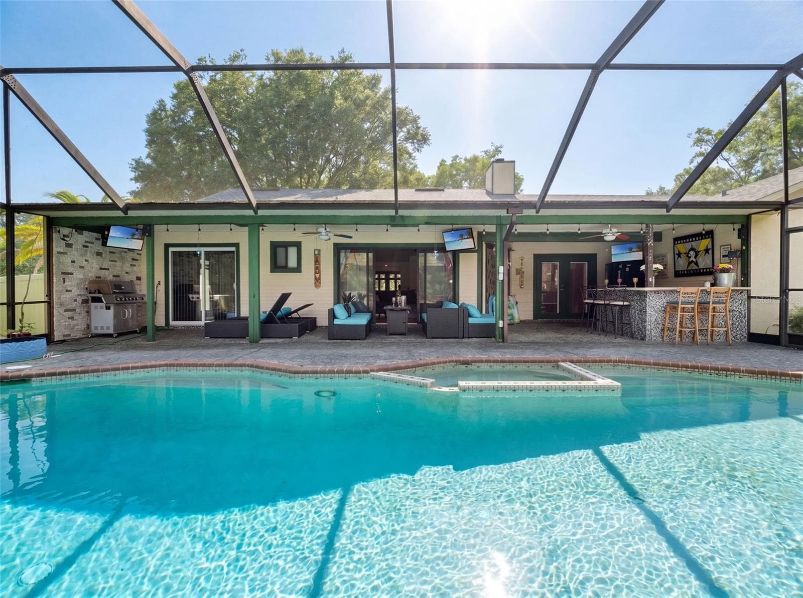 Screened Pool, Spa and Outdoor Entertainment Area - 3501 HILL STREAM AVE, APOPKA