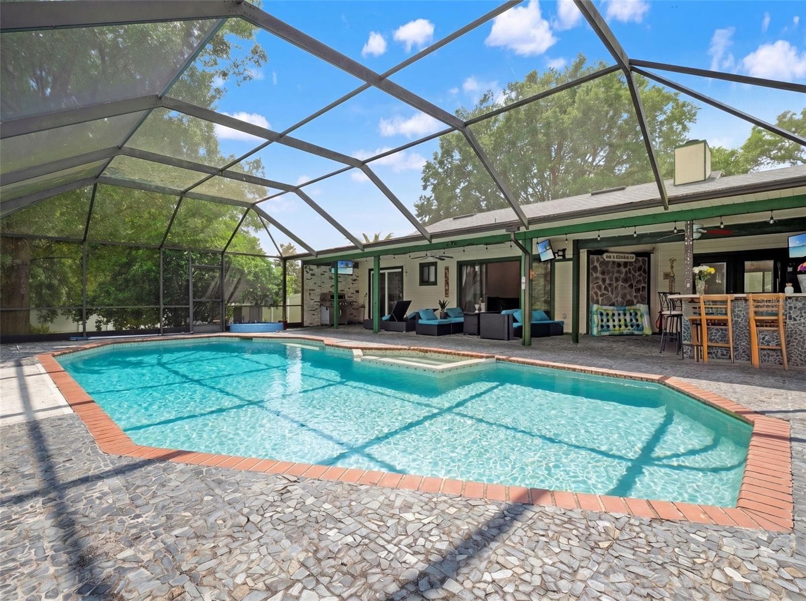 Resort - Style Pool, Spa andOutdoor Entertainment Area - 3501 HILL STREAM AVE, APOPKA